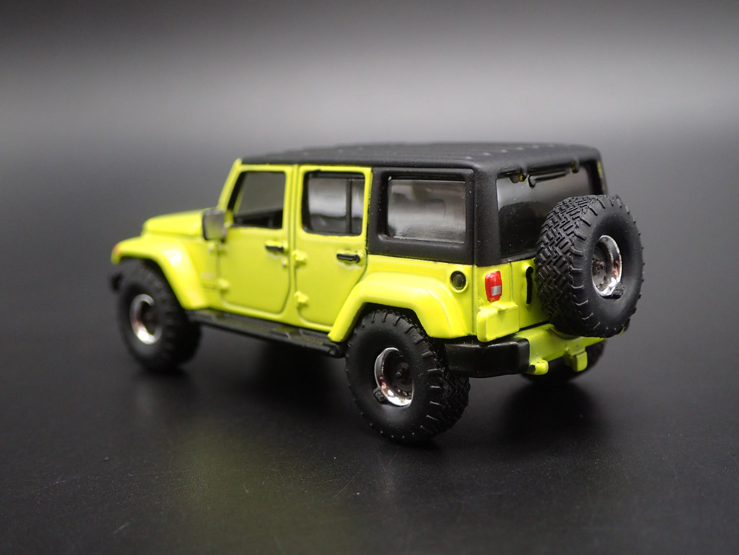 2006-2018 JEEP WRANGLER UNLIMITED SAHARA JK 4 DOOR 1:64 SCALE DIECAST MODEL CAR