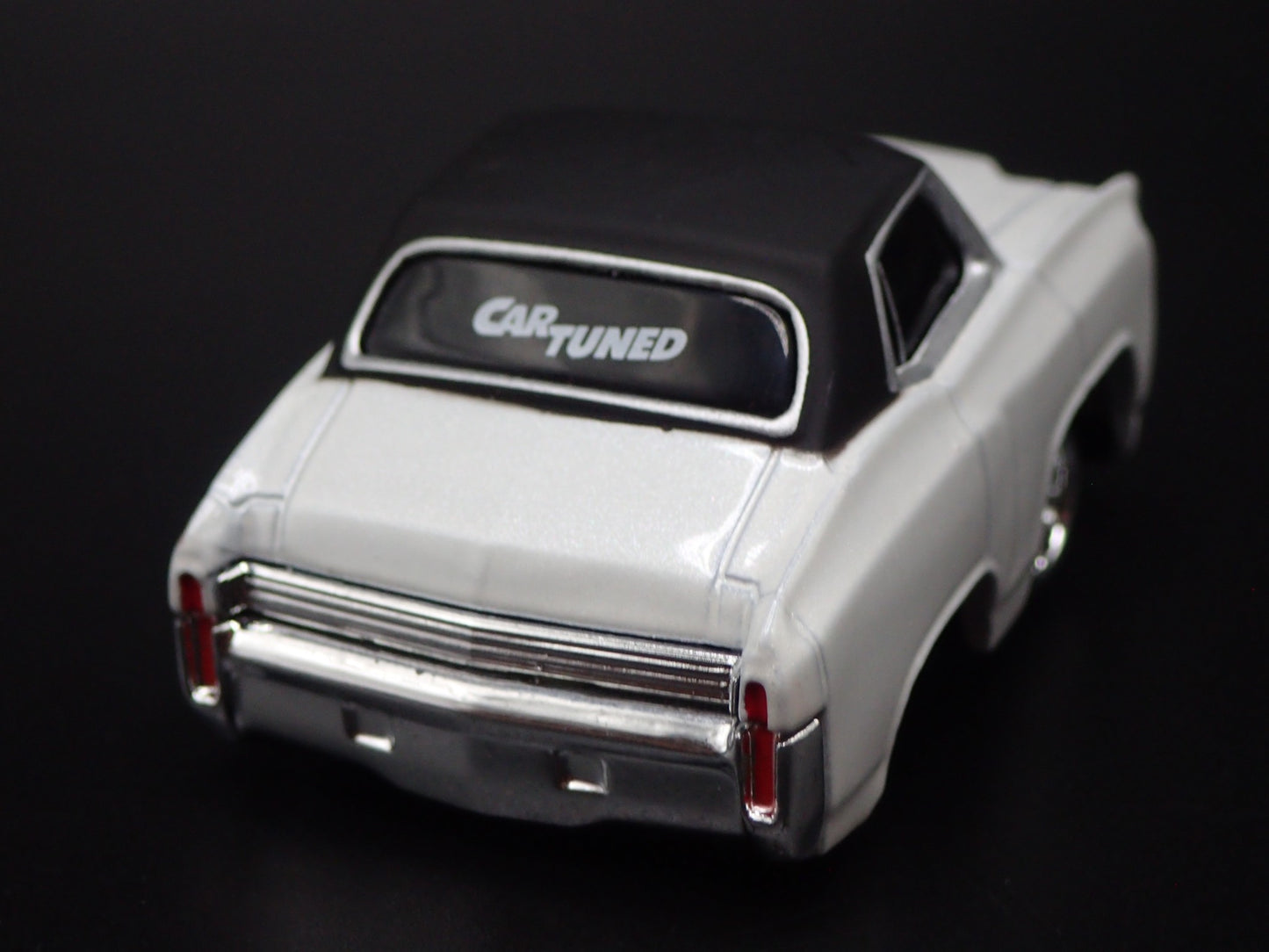 1970 70 CHEVY CHEVROLET MONTE CARLO CAR TUNED WHITE 1:64 SCALE DIECAST MODEL CAR