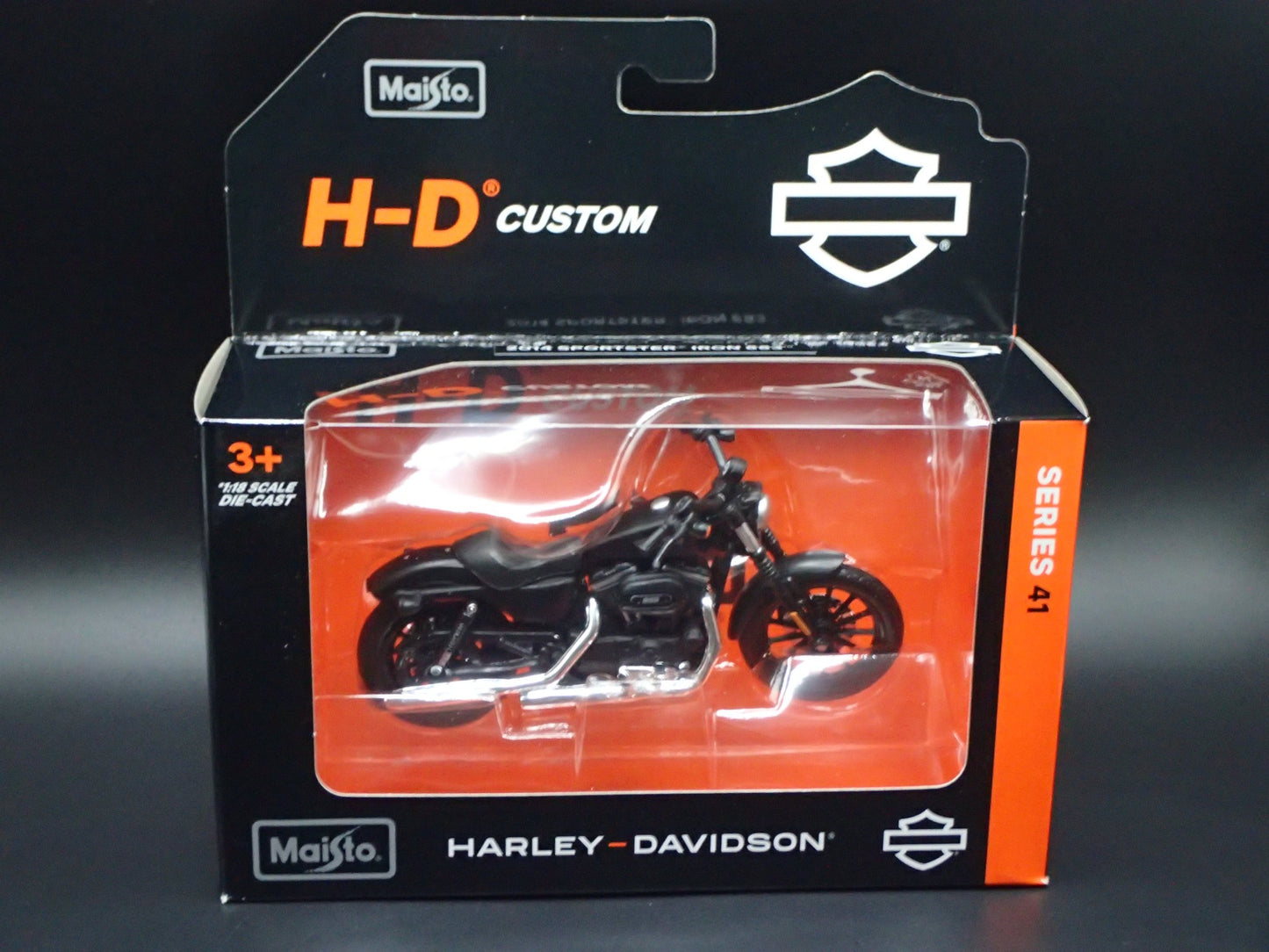 2014 SPORTSTER IRON 883 HARLEY DAVIDSON MOTORCYCLE MAISTO SERIES 41 1/18 MODEL