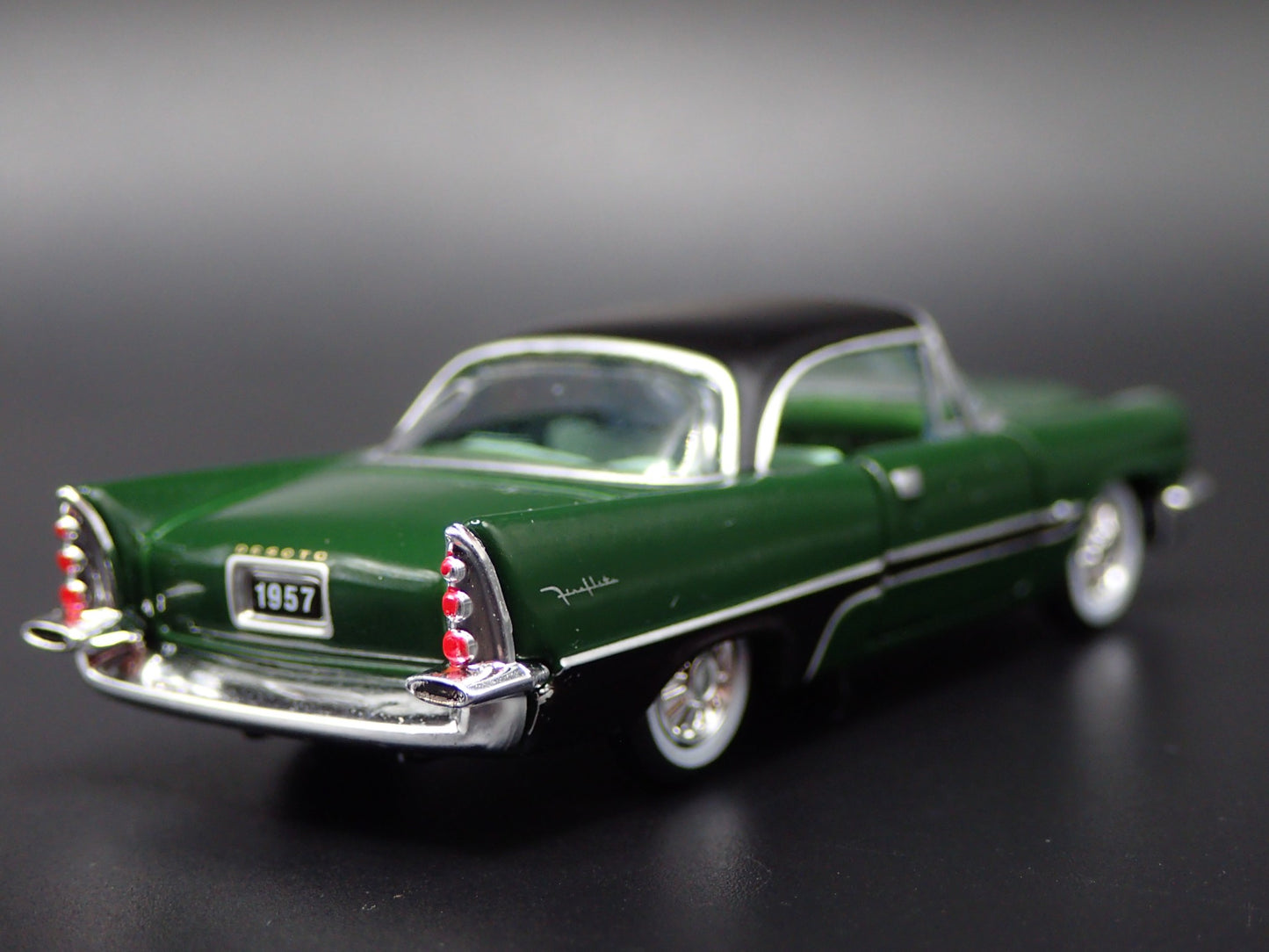 1957 57 DESOTO FIREFLITE GREEN 1:64 SCALE COLLECTIBLE DIORAMA DIECAST MODEL CAR