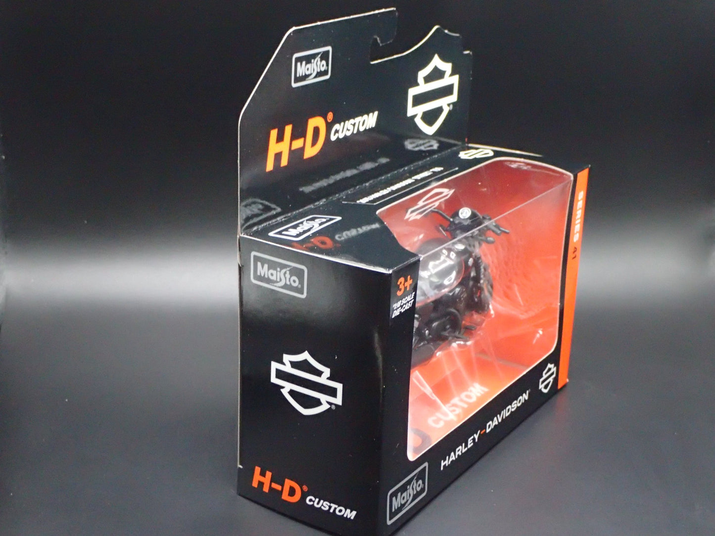 2015 15 STREET 750 HARLEY DAVIDSON MOTORCYCLE MAISTO SERIES 41 1/18 MODEL BIKE