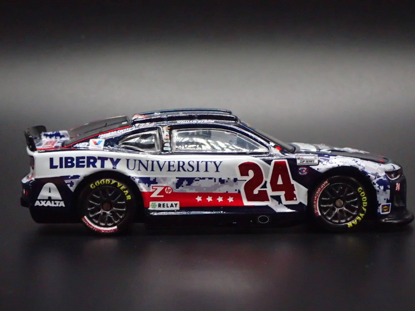 2024 CHEVY CAMARO ZL1 #24 WILLIAM BYRON LIBERTY U PATRIOTIC NASCAR 1:64 DIECAST