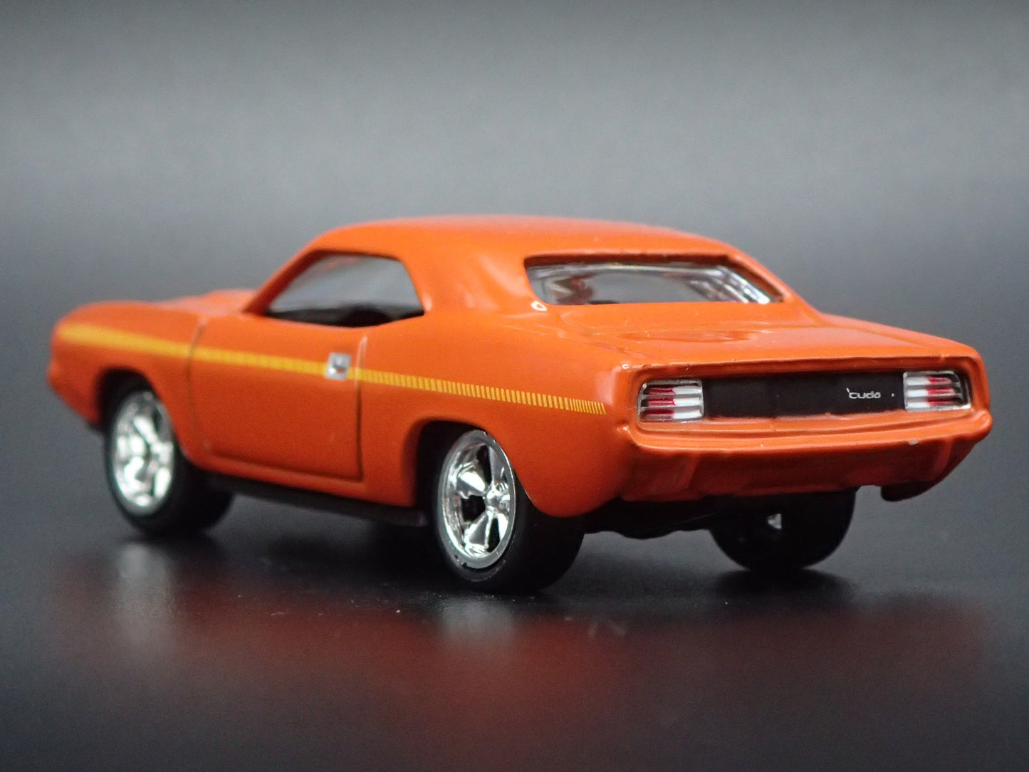 1970 70 PLYMOUTH CUDA 340 ORG 1:64 SCALE COLLECTIBLE DIORAMA DIECAST MODEL CAR