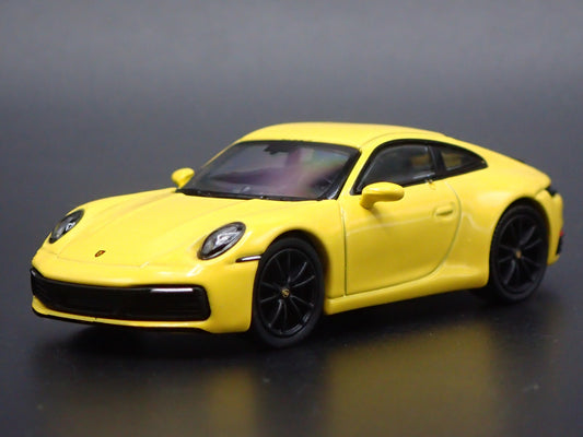 2018-2025 PORSCHE 911 CARRERA 4S 992 YELLOW 1:64 SCALE DIORAMA DIECAST MODEL CAR