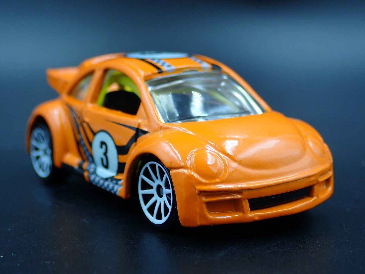 1998-2011 VW VOLKSWAGEN NEW BEETLE BUG CUP 1:64 SCALE DIORAMA DIECAST MODEL CAR