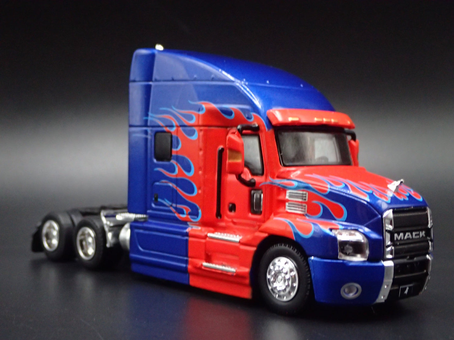 2019 19 MACK ANTHEM HIGHWAY LONG HAUL TRUCK CAB 1:64 SCALE DIECAST MODEL CAR