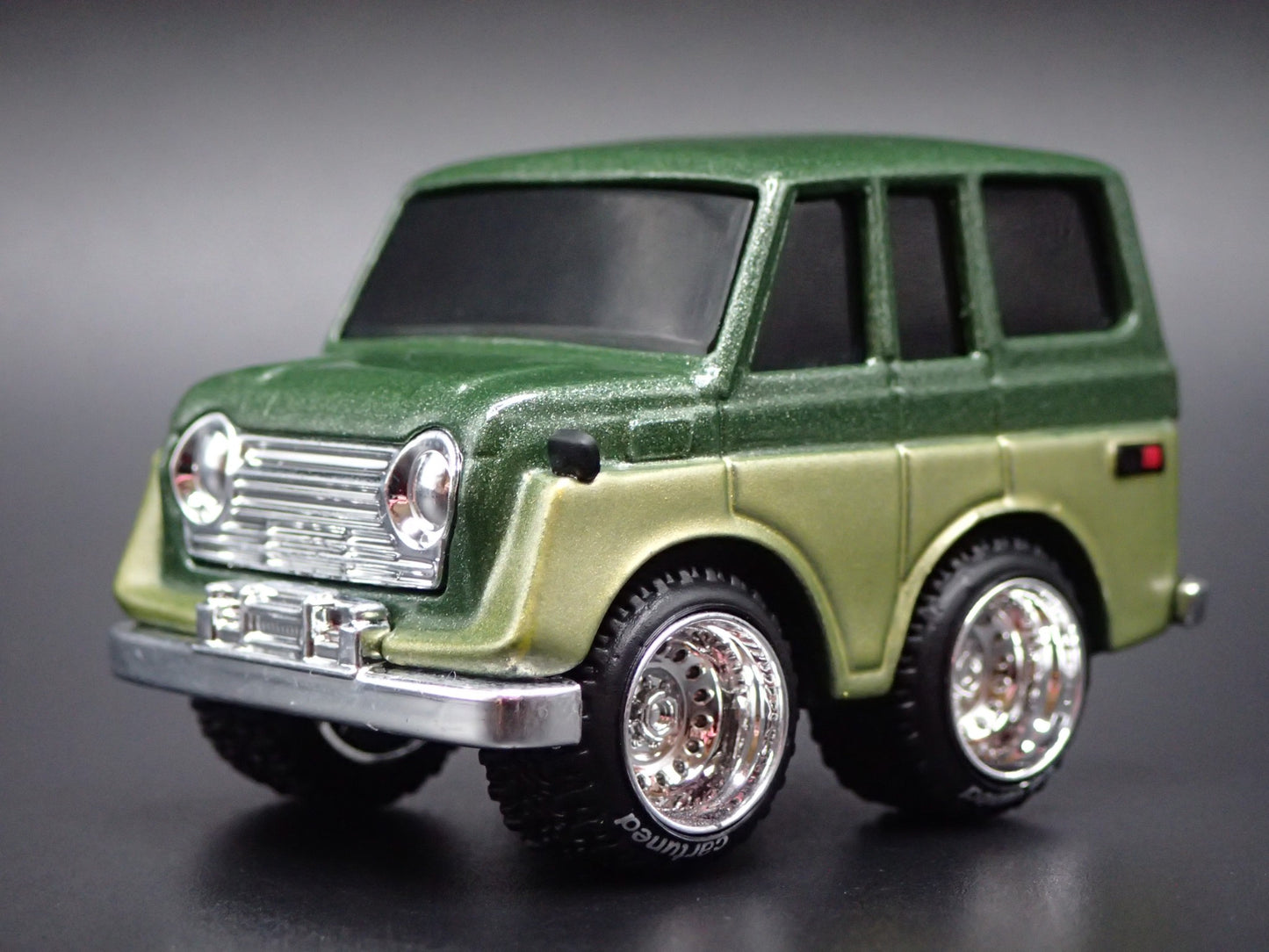 1967-1979 TOYOTA LAND CRUISER J50 CAR TUNED 1:64 SCALE DIORAMA DIECAST MODEL CAR