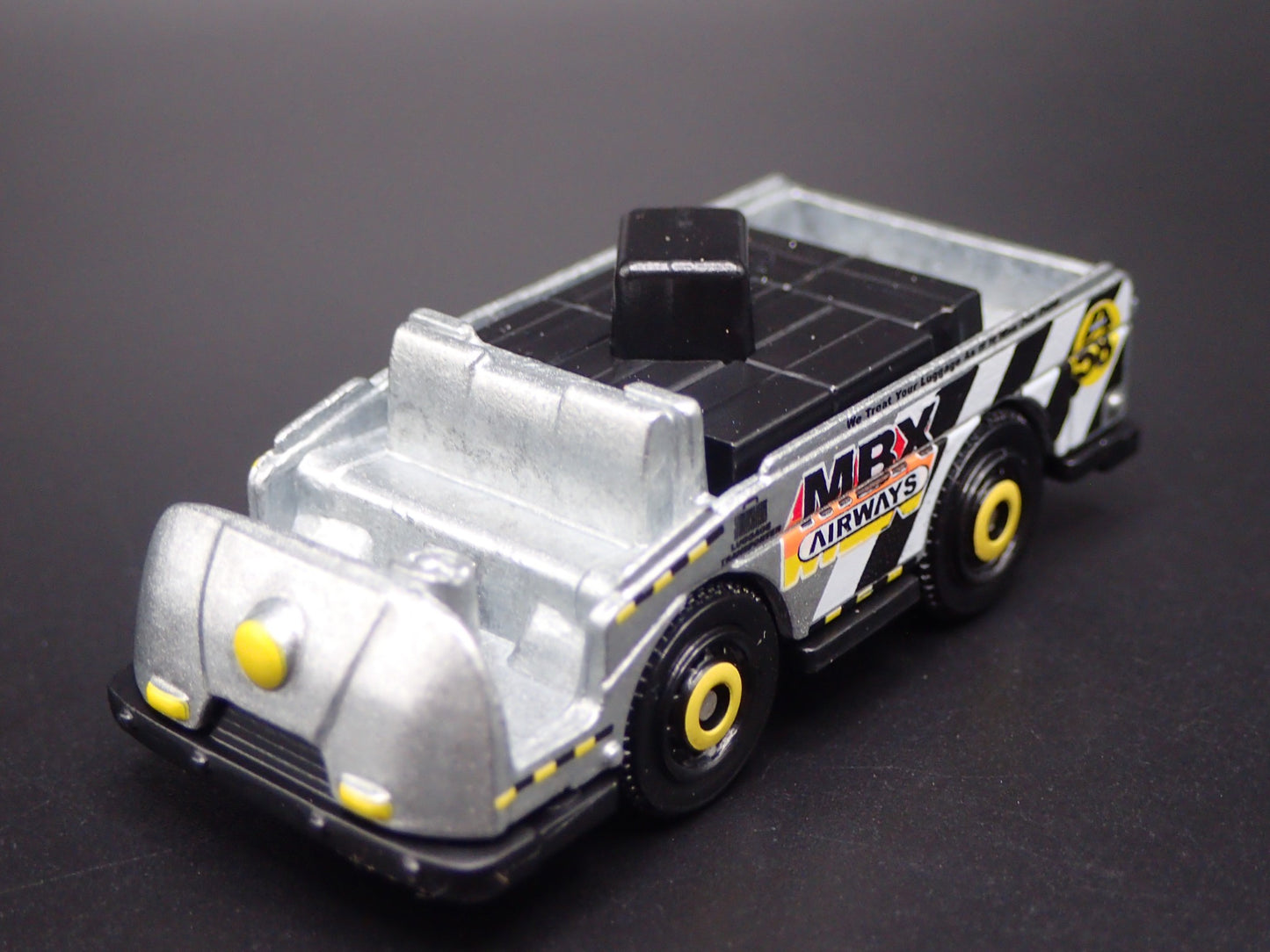 MINI CARGO TRUCK W/ CARGO MBX AIRWAYS 1/64 MB SCALE DIORAMA DIECAST MODEL CAR