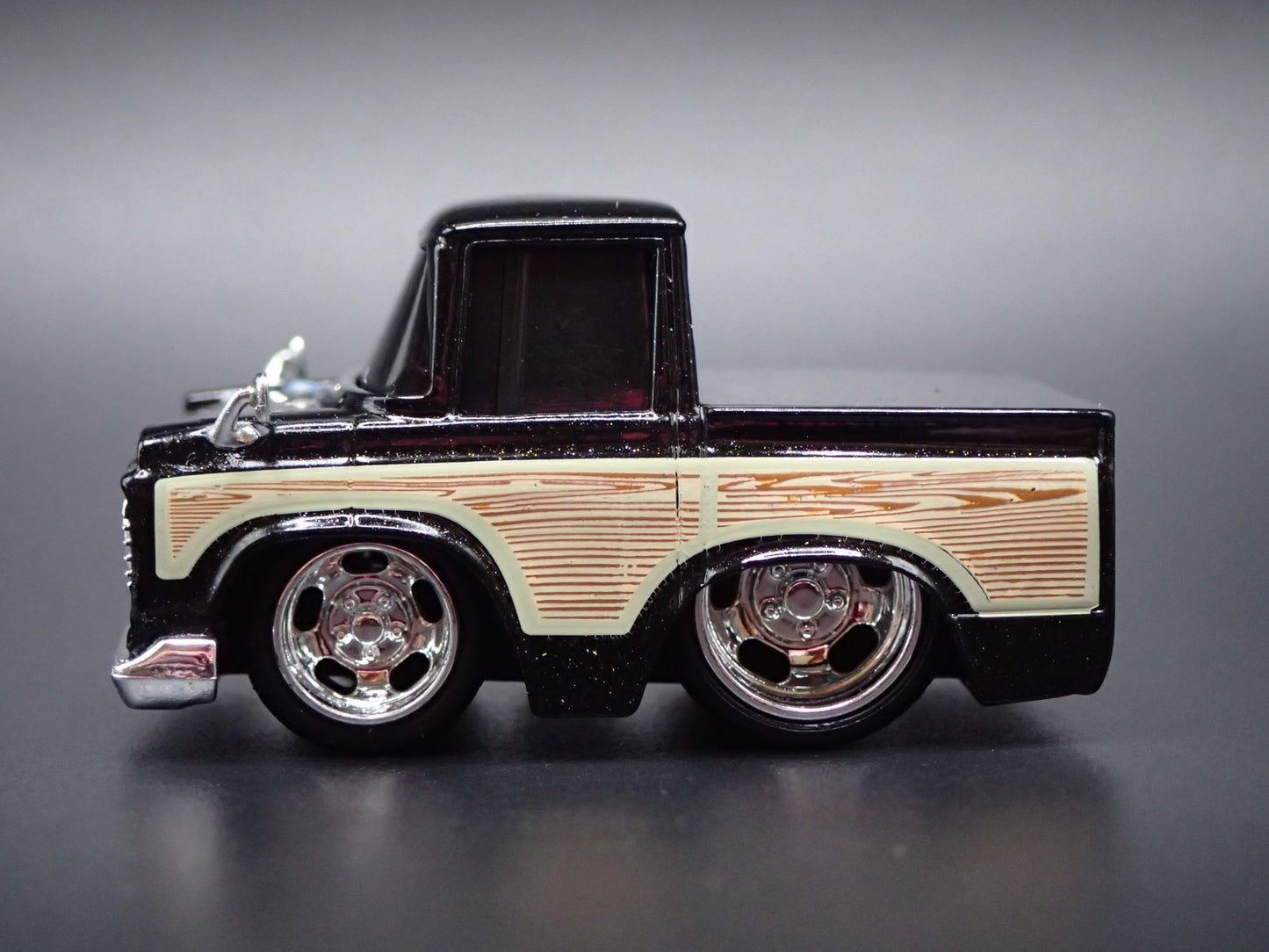 1973 73 TOYOTA STOUT PICKUP TRUCK CAR TUNED 1:64 SCALE DIORAMA DIECAST MODEL CAR