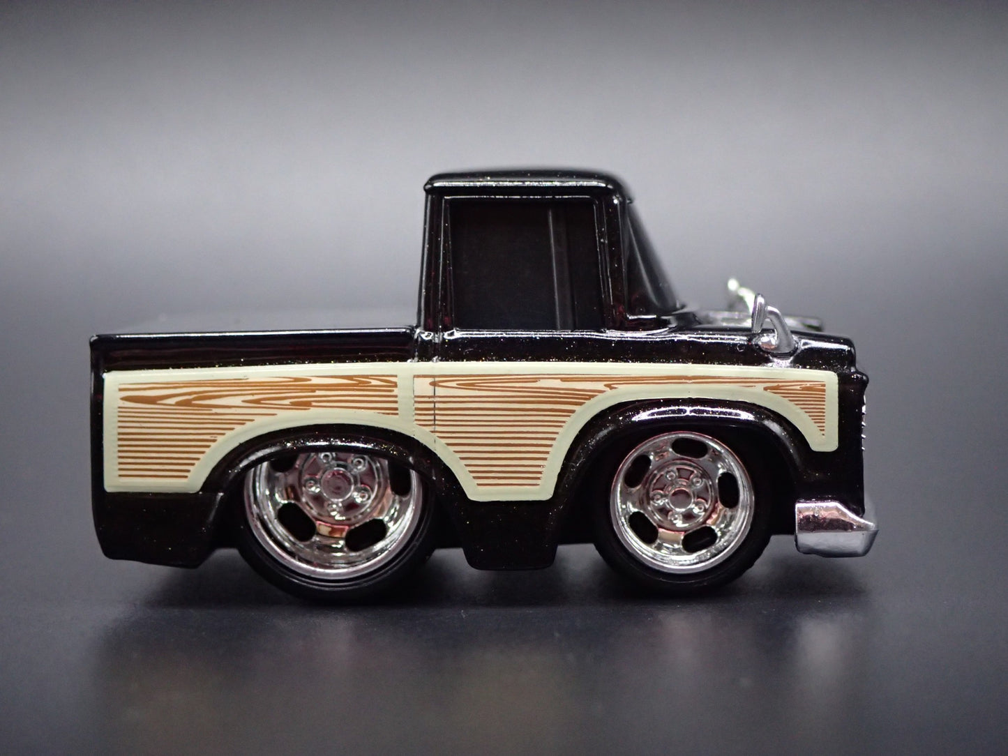 1973 73 TOYOTA STOUT PICKUP TRUCK CAR TUNED 1:64 SCALE DIORAMA DIECAST MODEL CAR