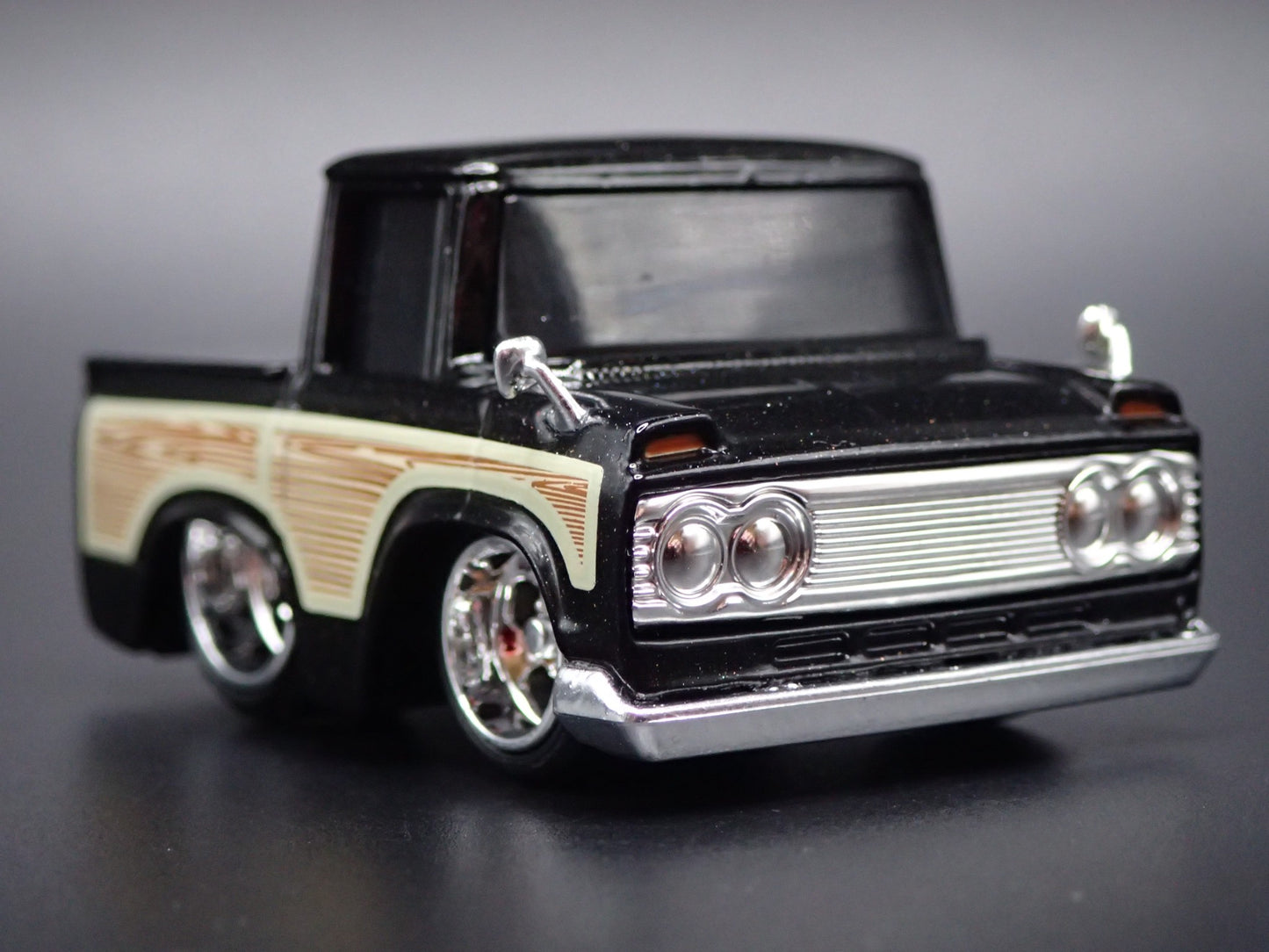 1973 73 TOYOTA STOUT PICKUP TRUCK CAR TUNED 1:64 SCALE DIORAMA DIECAST MODEL CAR