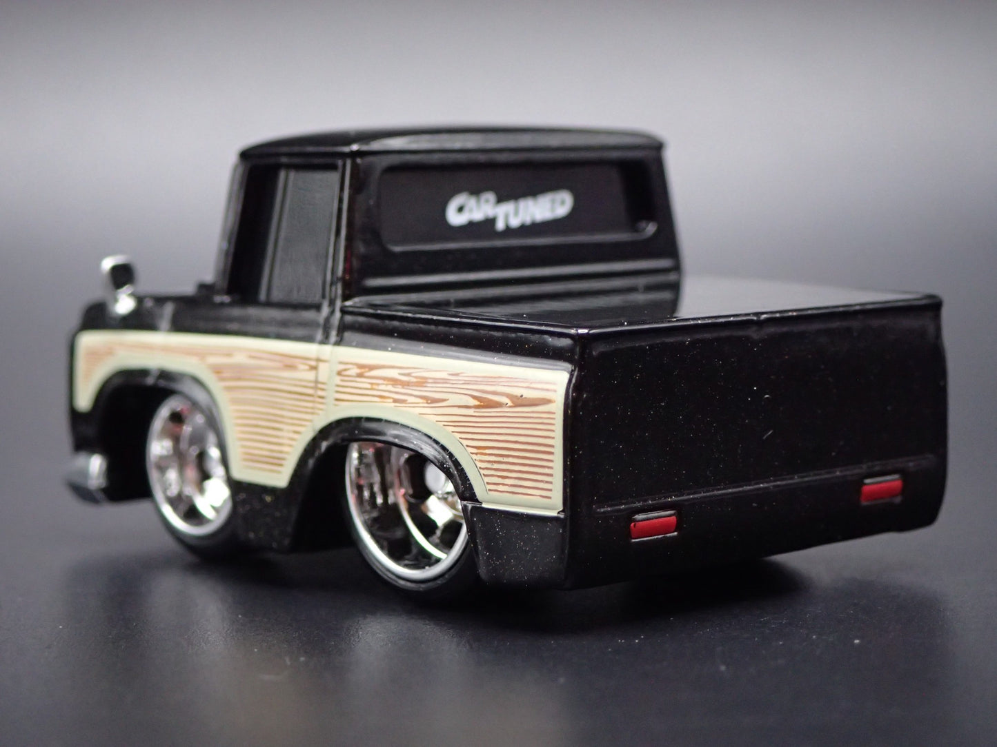 1973 73 TOYOTA STOUT PICKUP TRUCK CAR TUNED 1:64 SCALE DIORAMA DIECAST MODEL CAR