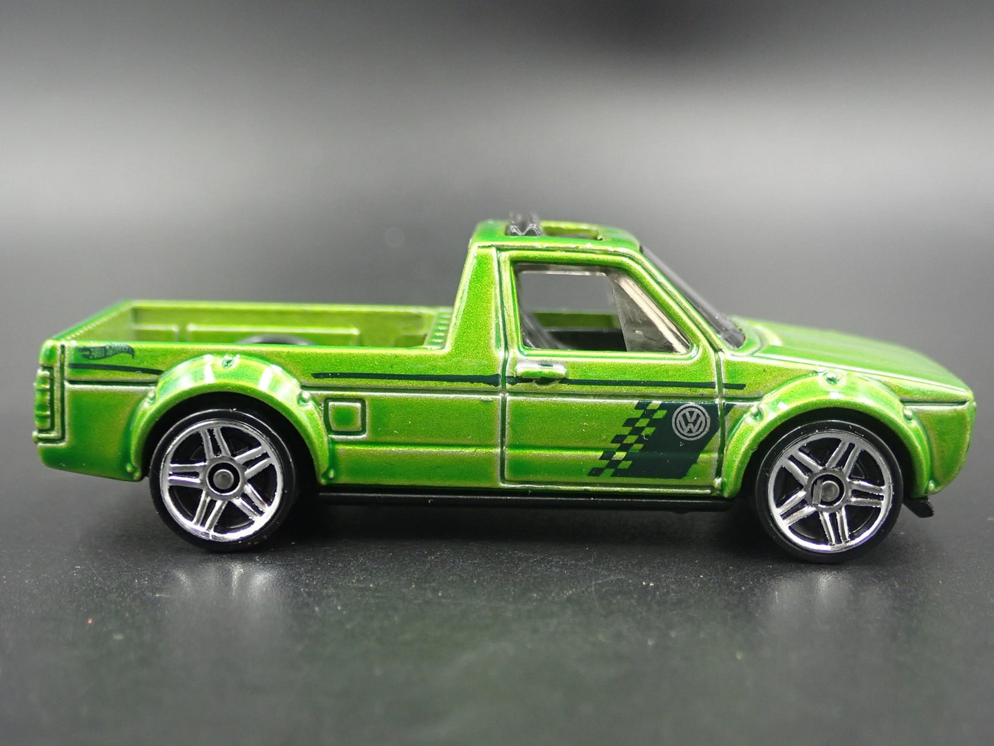 1979-1984 VW VOLKSWAGEN CADDY PICKUP TRUCK GREEN 1/64 SCALE DIECAST MODEL CAR