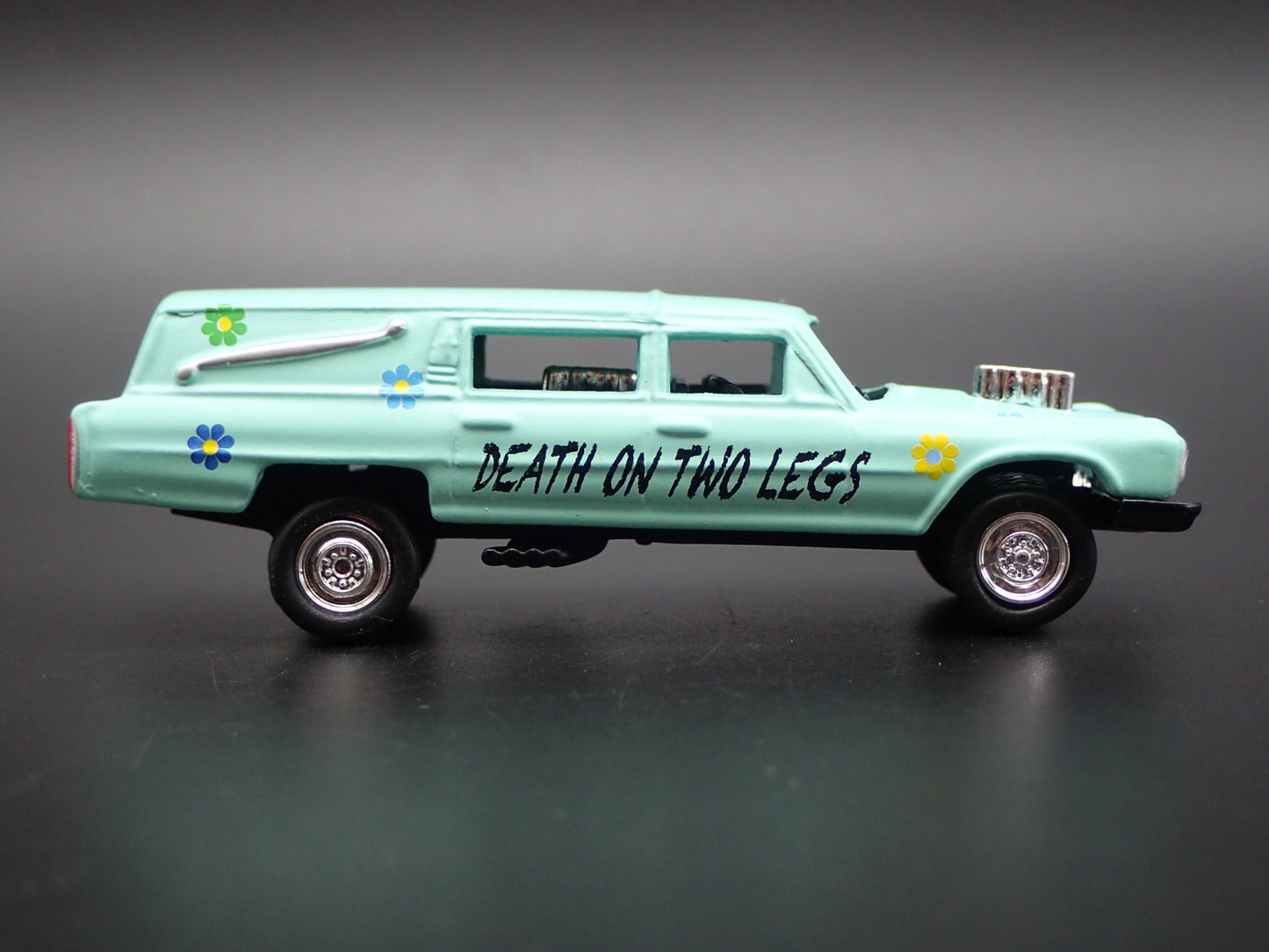 HAULIN CADILLAC HEARSE DRAGSTER DEMOLITION DERBY  1:64 SCALE DIECAST MODEL CAR