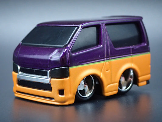 2004 TOYOTA HIACE H200 VAN CAR TUNED ORANGE 1/64 SCALE DIORAMA DIECAST MODEL CAR