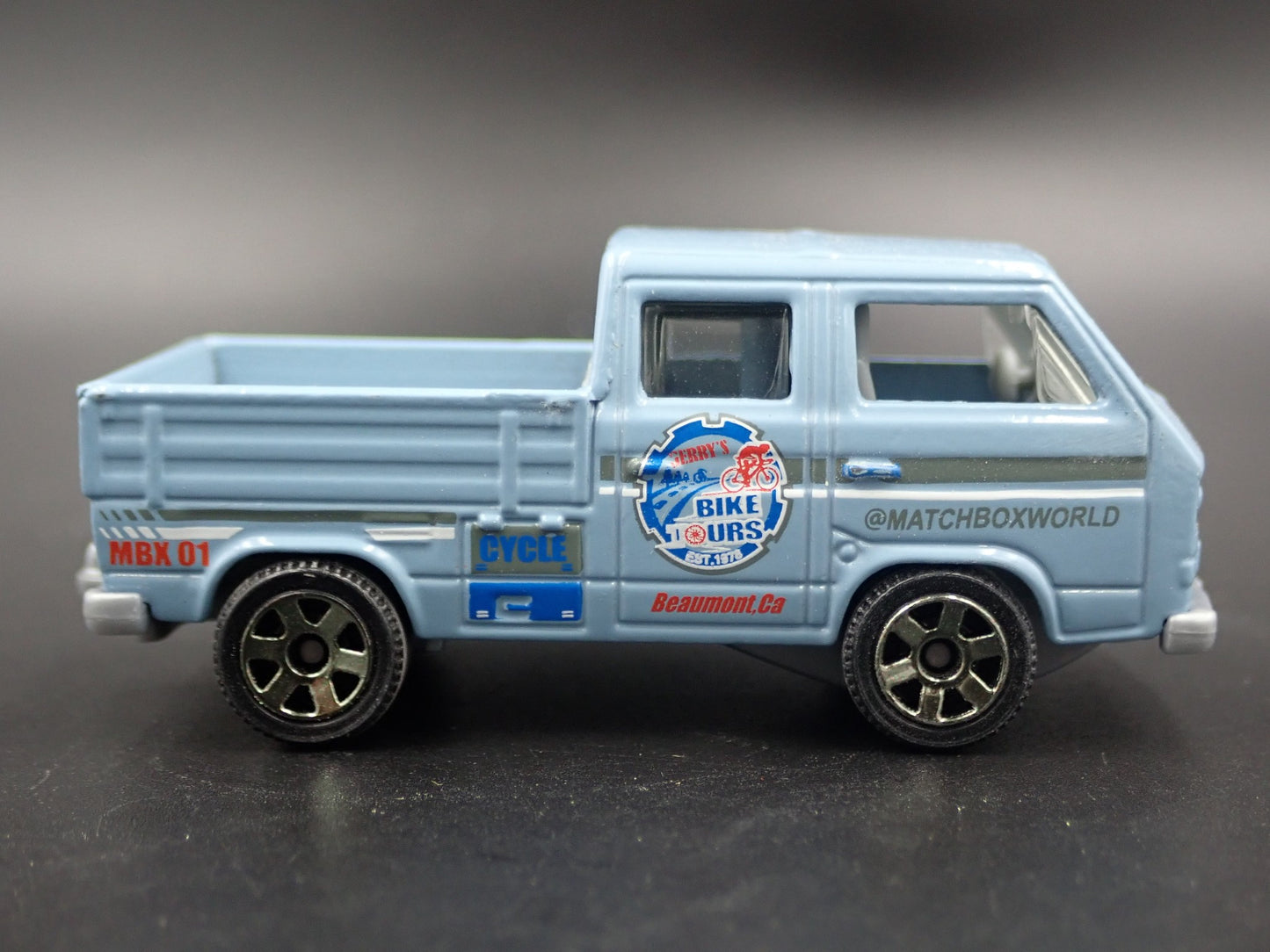 1979-1992 VW VOLKSWAGEN TYPE 2 T3 DOUBLE CAB PICKUP 1:64 SCALE DIECAST MODEL CAR