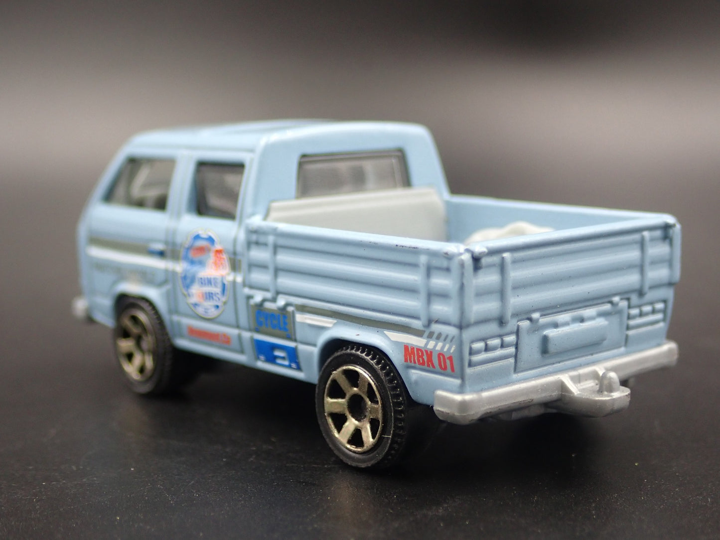 1979-1992 VW VOLKSWAGEN TYPE 2 T3 DOUBLE CAB PICKUP 1:64 SCALE DIECAST MODEL CAR