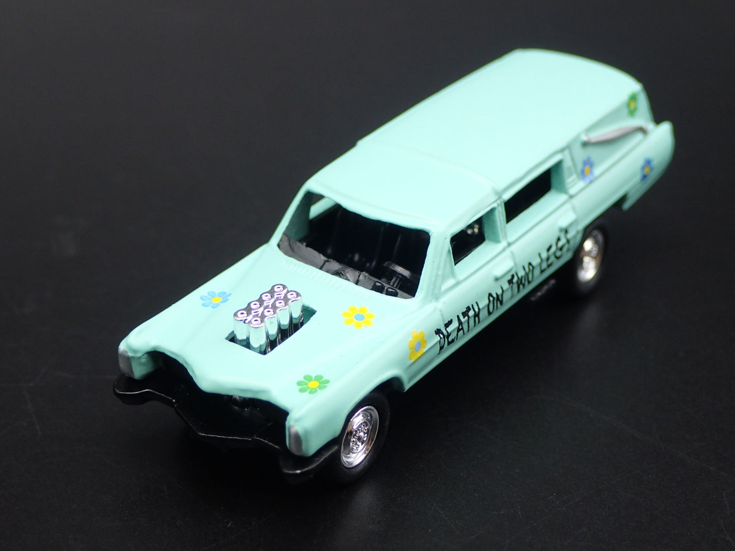 HAULIN CADILLAC HEARSE DRAGSTER DEMOLITION DERBY  1:64 SCALE DIECAST MODEL CAR