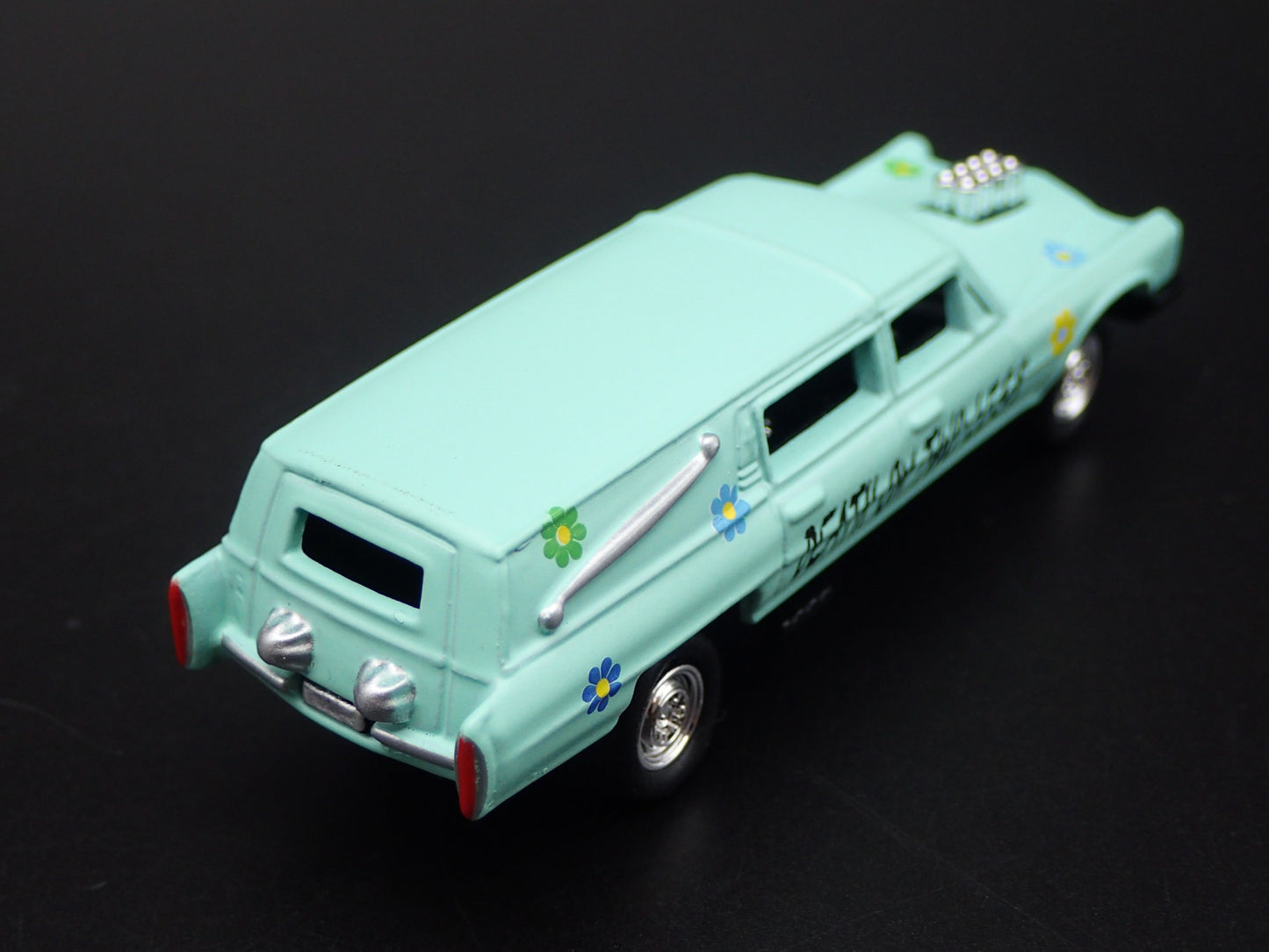 HAULIN CADILLAC HEARSE DRAGSTER DEMOLITION DERBY  1:64 SCALE DIECAST MODEL CAR