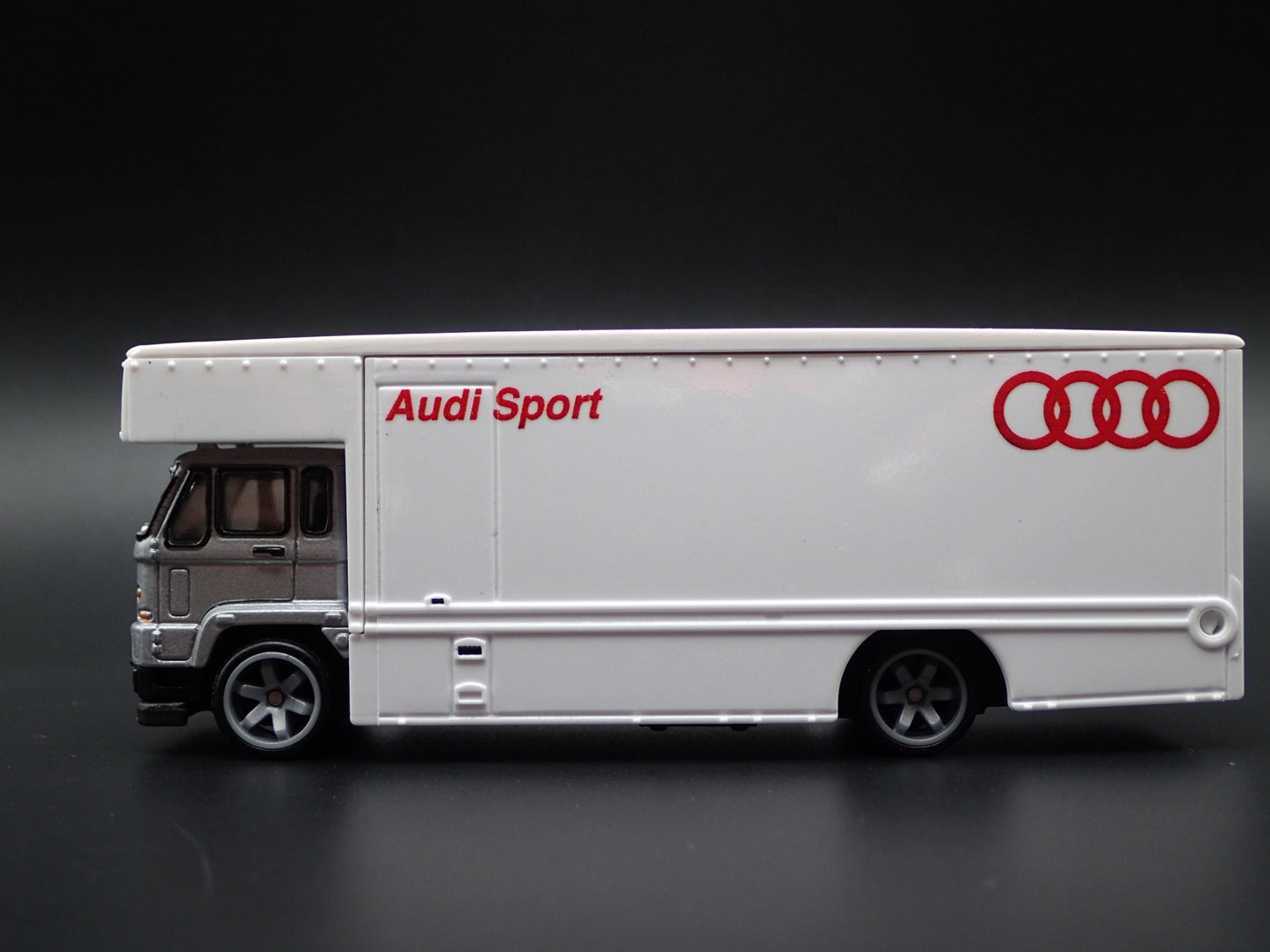 VINTAGE FLAT NOSE CAR HAULER TRANSPORTER TRUCK AUDI 1:64 SCALE DIECAST MODEL CAR