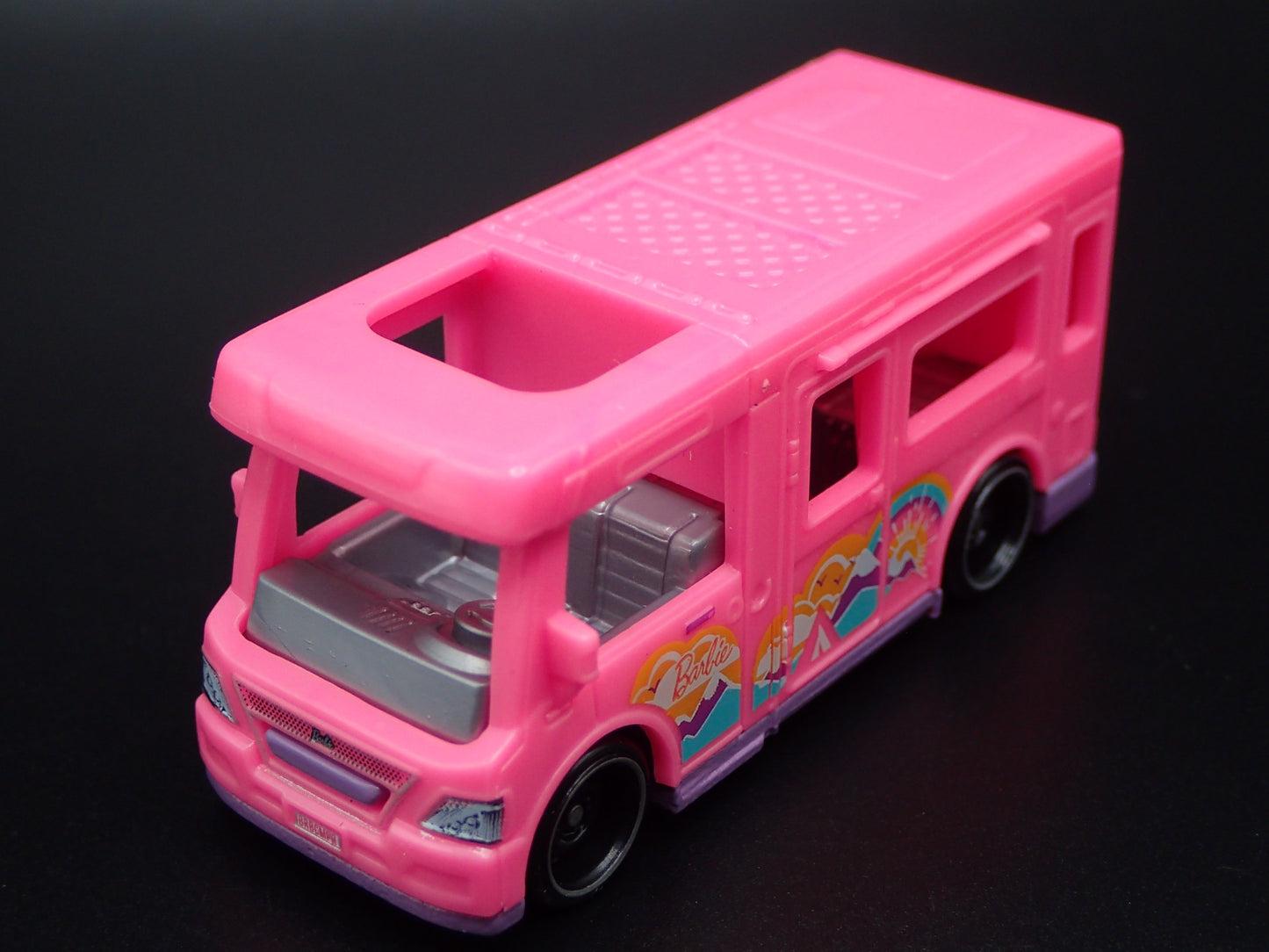 BARBIE DREAM CAMPER VAN PINK 1:64 HW SCALE COLLECTIBLE DIORAMA DIECAST MODEL CAR