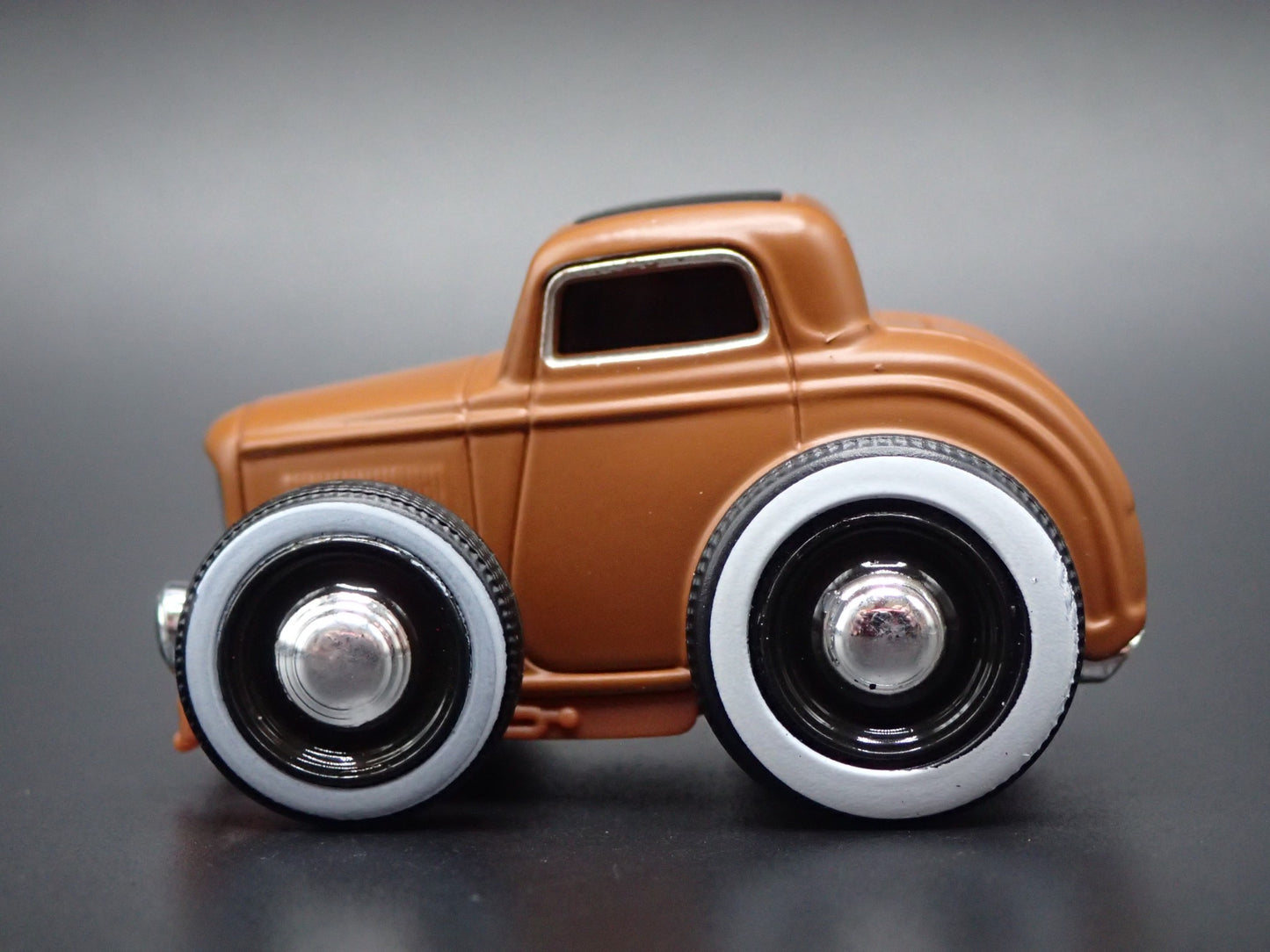 1932 32 FORD THREE WINDOW COUPE HOT ROD CAR TUNED 1:64 SCALE DIECAST MODEL CAR