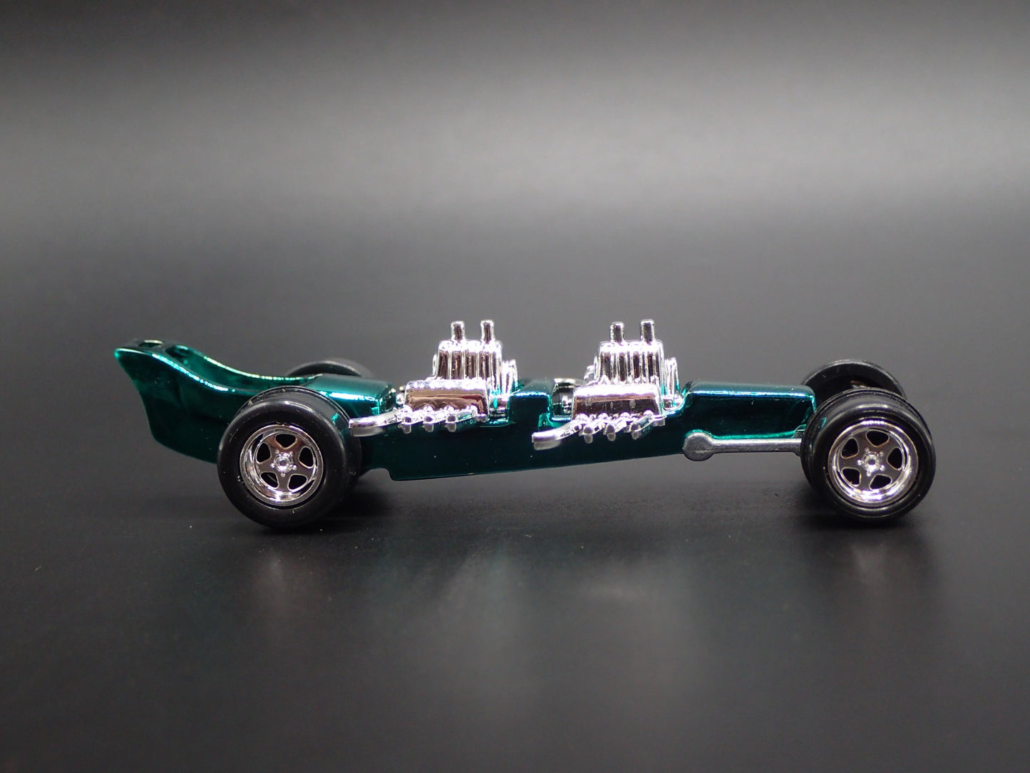 NHRA DRAGSTER CUSTOM 1:64 SCALE COLLECTIBLE DIORAMA DIECAST MODEL CAR