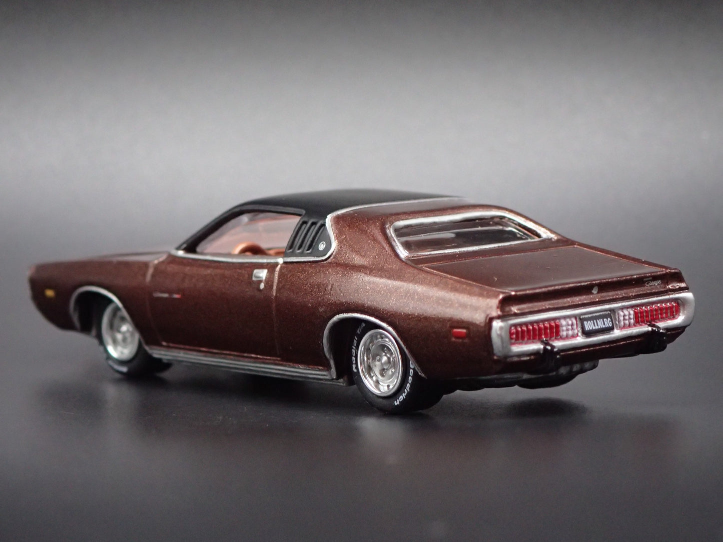 1973 73 DODGE CHARGER SE BROWN 1:64 SCALE COLLECTIBLE DIORAMA DIECAST MODEL CAR