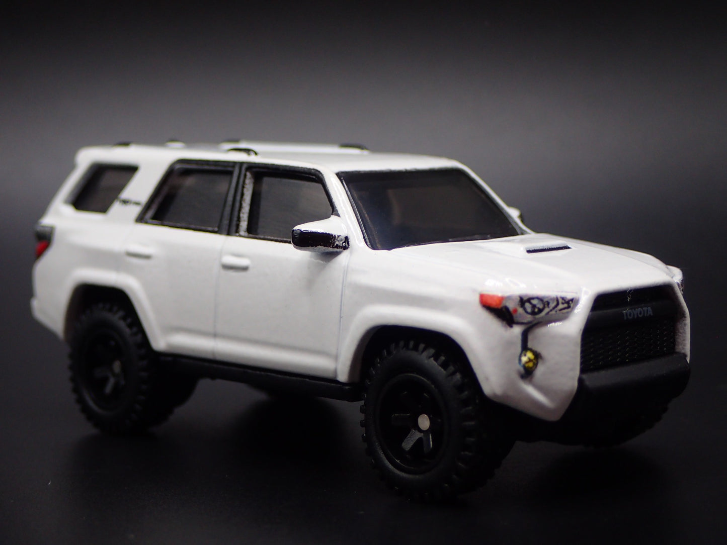 2010-2024 TOYOTA 4RUNNER SUV 1/64 SCALE COLLECTIBLE DIORAMA DIECAST MODEL CAR