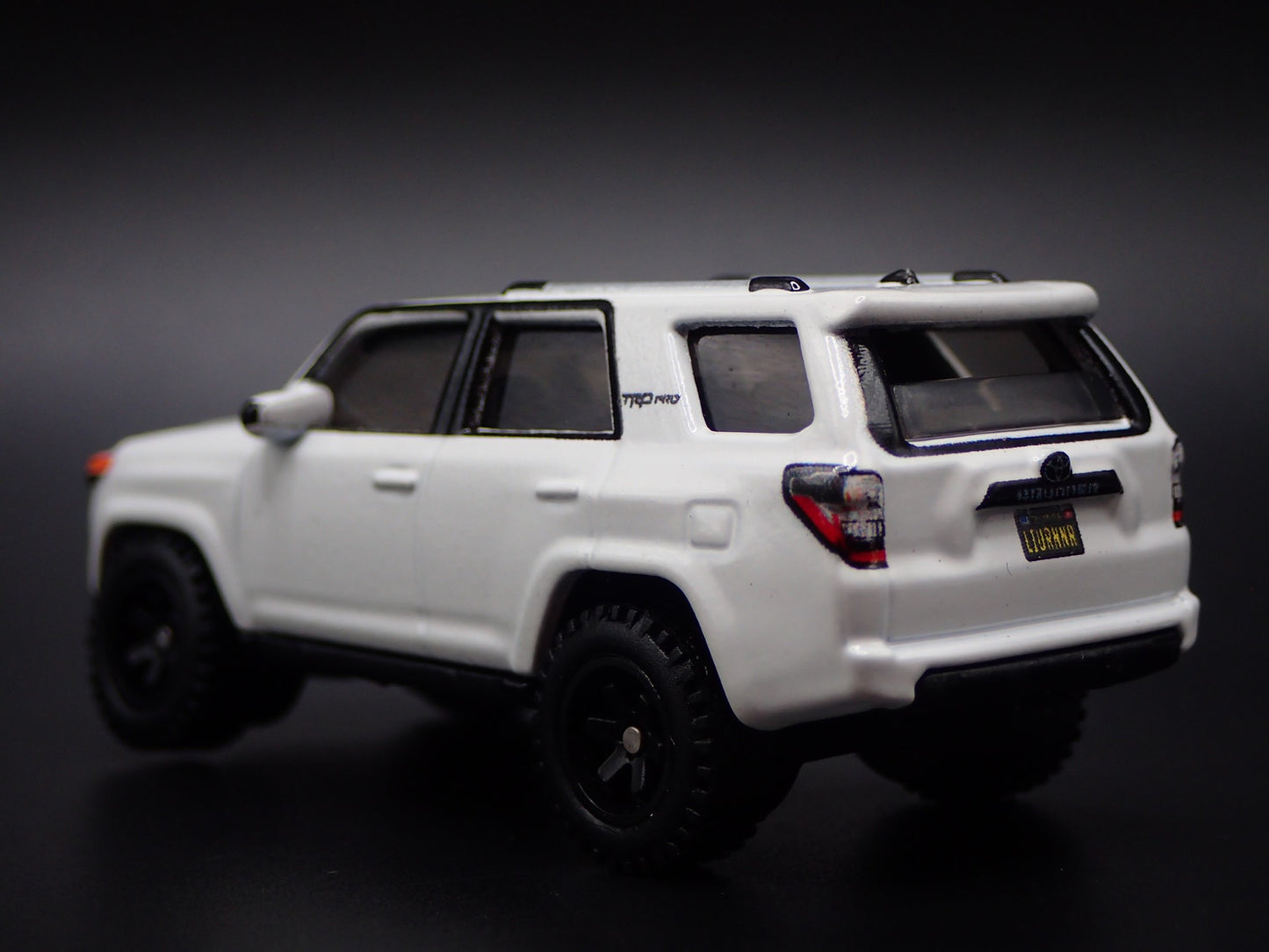 2010-2024 TOYOTA 4RUNNER SUV 1/64 SCALE COLLECTIBLE DIORAMA DIECAST MODEL CAR