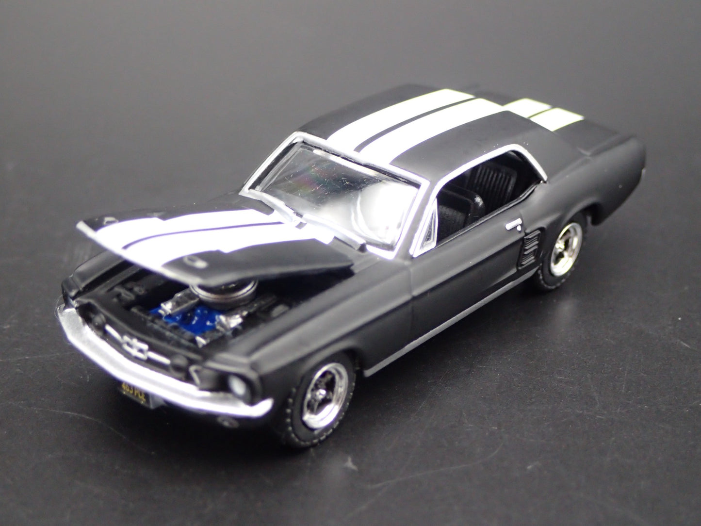 1967 67 FORD MUSTANG COUPE RARE 1:64 SCALE COLLECTIBLE DIORAMA DIECAST MODEL CAR