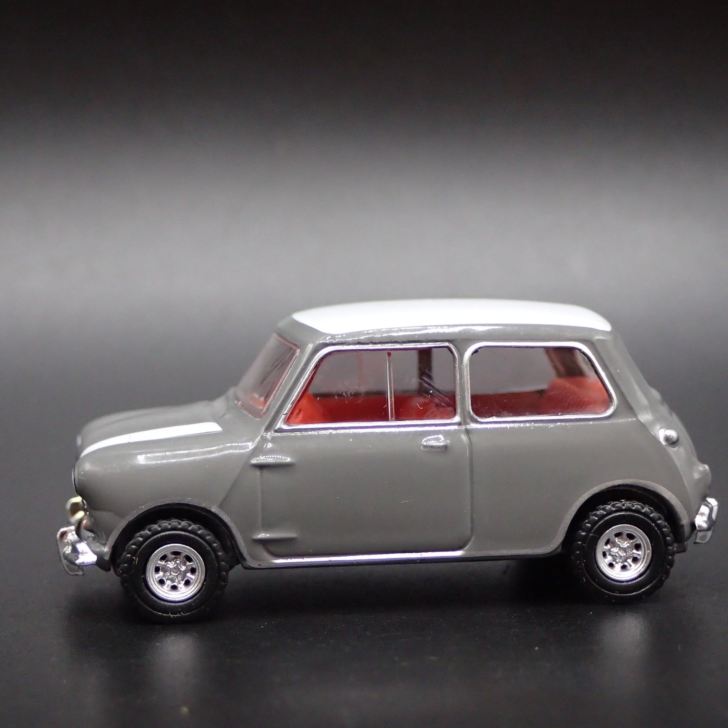 1959-1967 AUSTIN MINI COOPER S 1275 MK1 1:64 SCALE DIORAMA DIECAST MODEL CAR