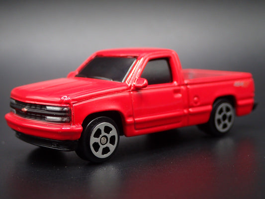 1993 93 CHEVY CHEVROLET SS 454 PICKUP TRUCK RED 1:64 SCALE DIECAST MODEL CAR