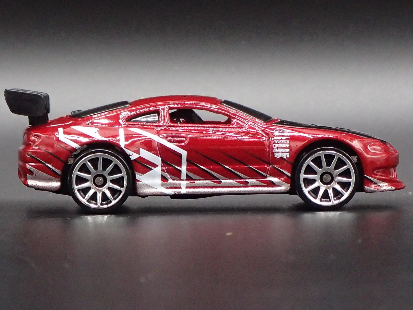 1999-2002 NISSAN SILVIA S15 1:64 SCALE COLLECTIBLE DIORAMA DIECAST MODEL CAR