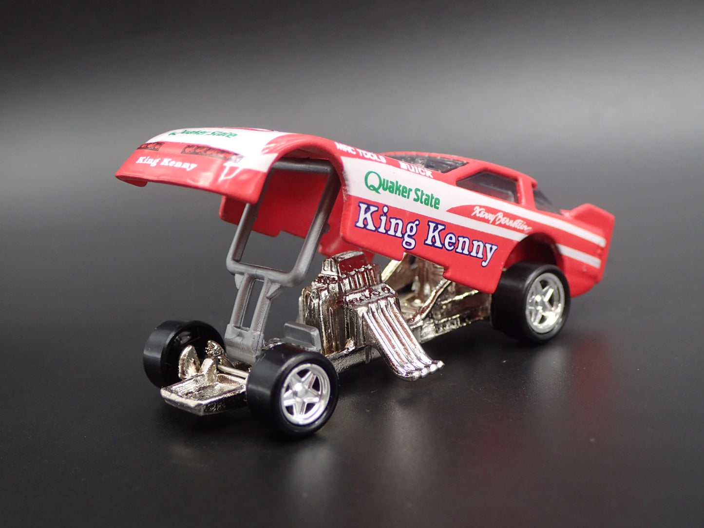 1992 92 FUNNY CAR NHRA KENNY BERNSTEIN QUAKER STATE 1/64 SCALE DIECAST MODEL CAR