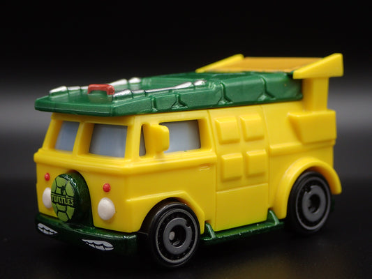 TEENAGE MUTANT NINJA TURTLES PARTY VAN 1:64 SCALE DIORAMA DIECAST MODEL CAR