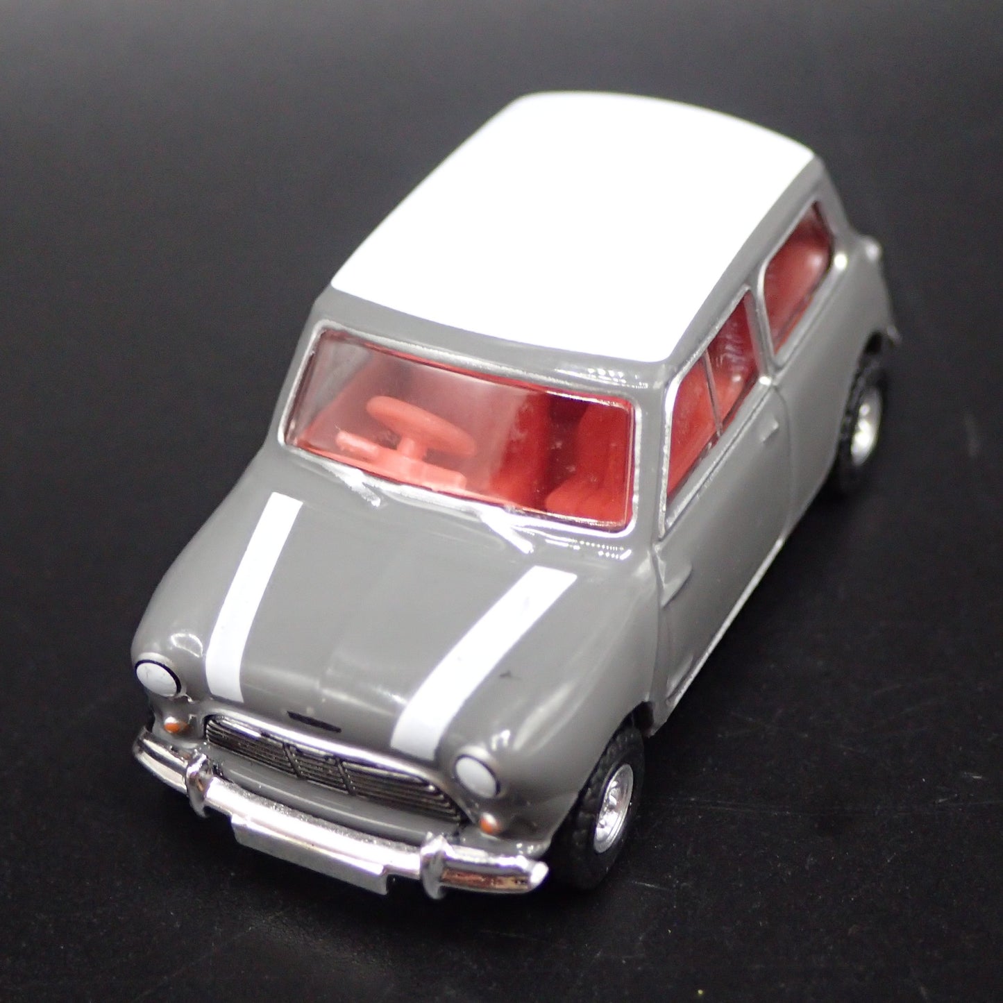 1959-1967 AUSTIN MINI COOPER S 1275 MK1 1:64 SCALE DIORAMA DIECAST MODEL CAR