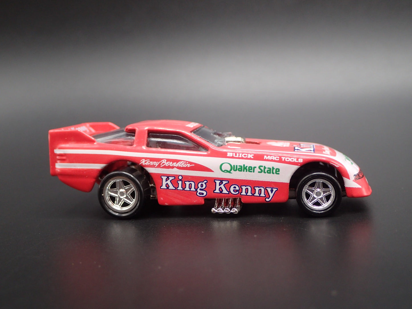 1992 92 FUNNY CAR NHRA KENNY BERNSTEIN QUAKER STATE 1/64 SCALE DIECAST MODEL CAR