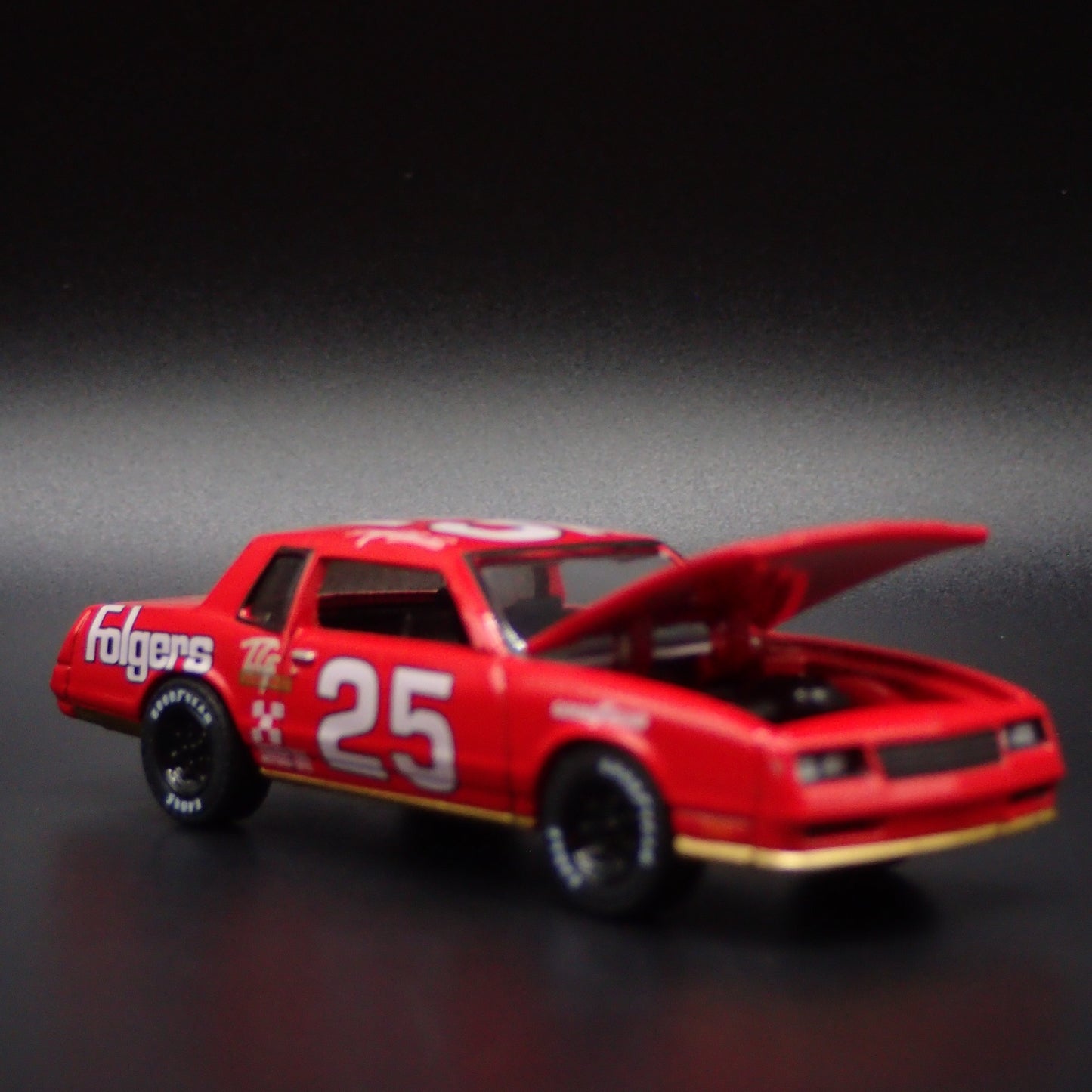 1986 CHEVY CHEVROLET MONTE CARLO SS FOLGERS NASCAR 1/64 SCALE DIECAST MODEL CAR