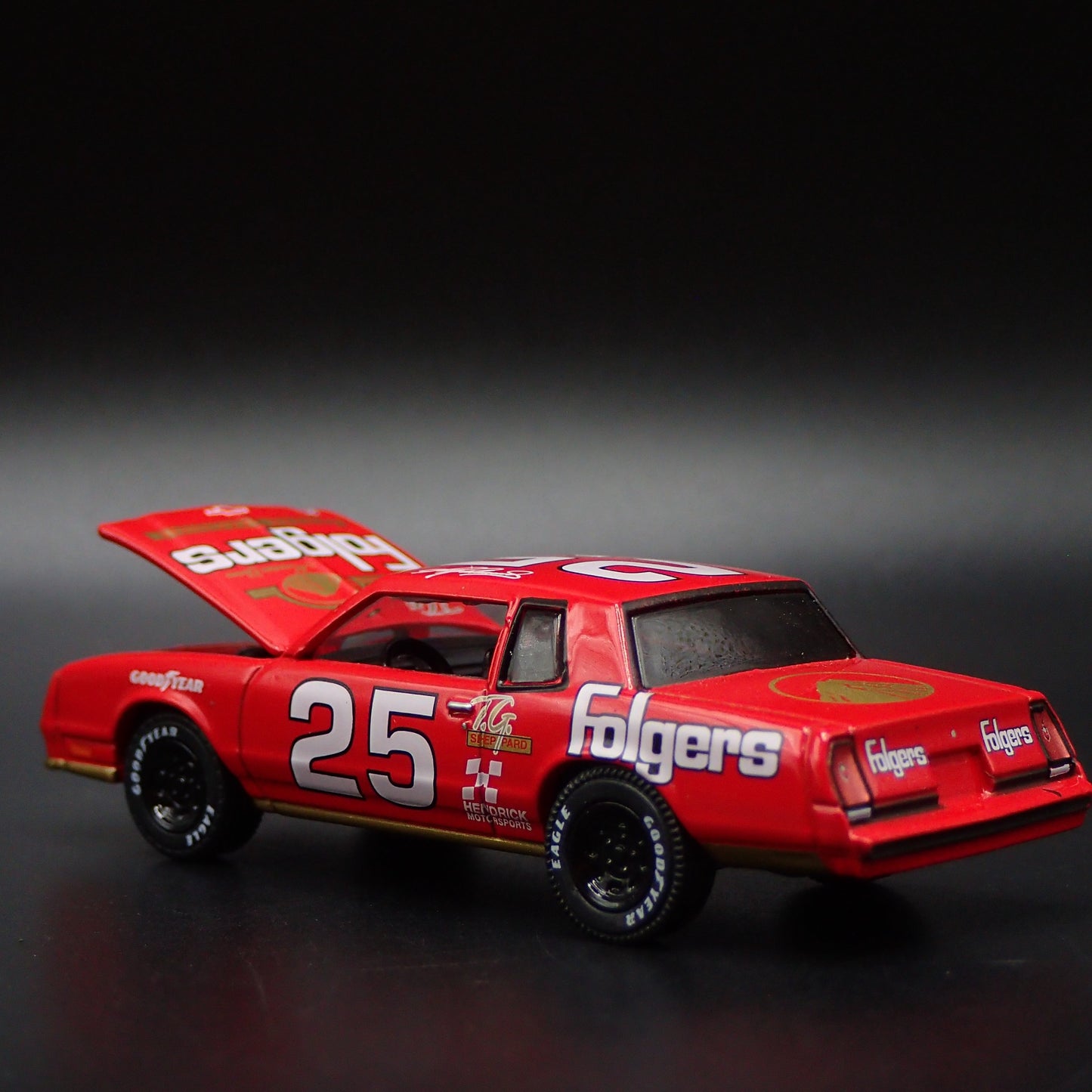 1986 CHEVY CHEVROLET MONTE CARLO SS FOLGERS NASCAR 1/64 SCALE DIECAST MODEL CAR