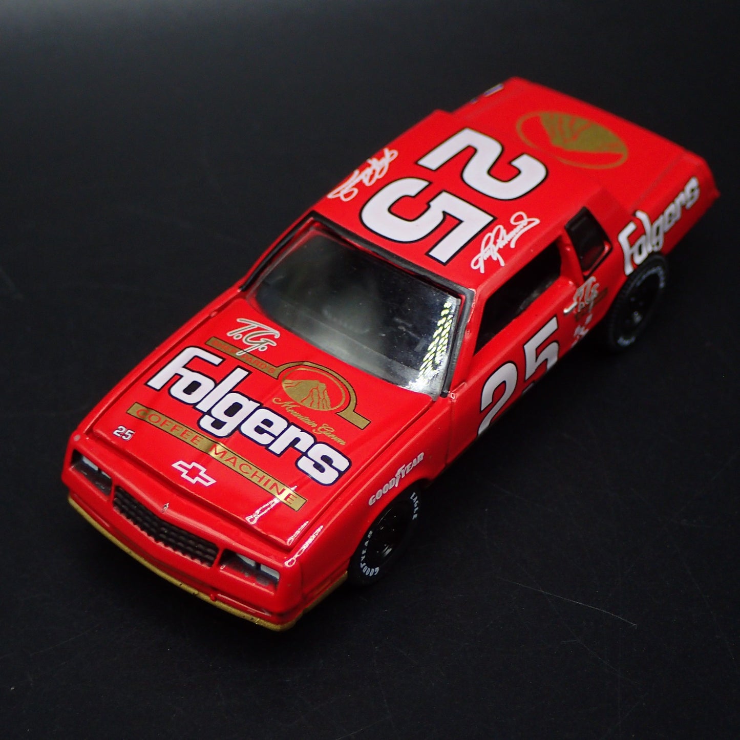 1986 CHEVY CHEVROLET MONTE CARLO SS FOLGERS NASCAR 1/64 SCALE DIECAST MODEL CAR