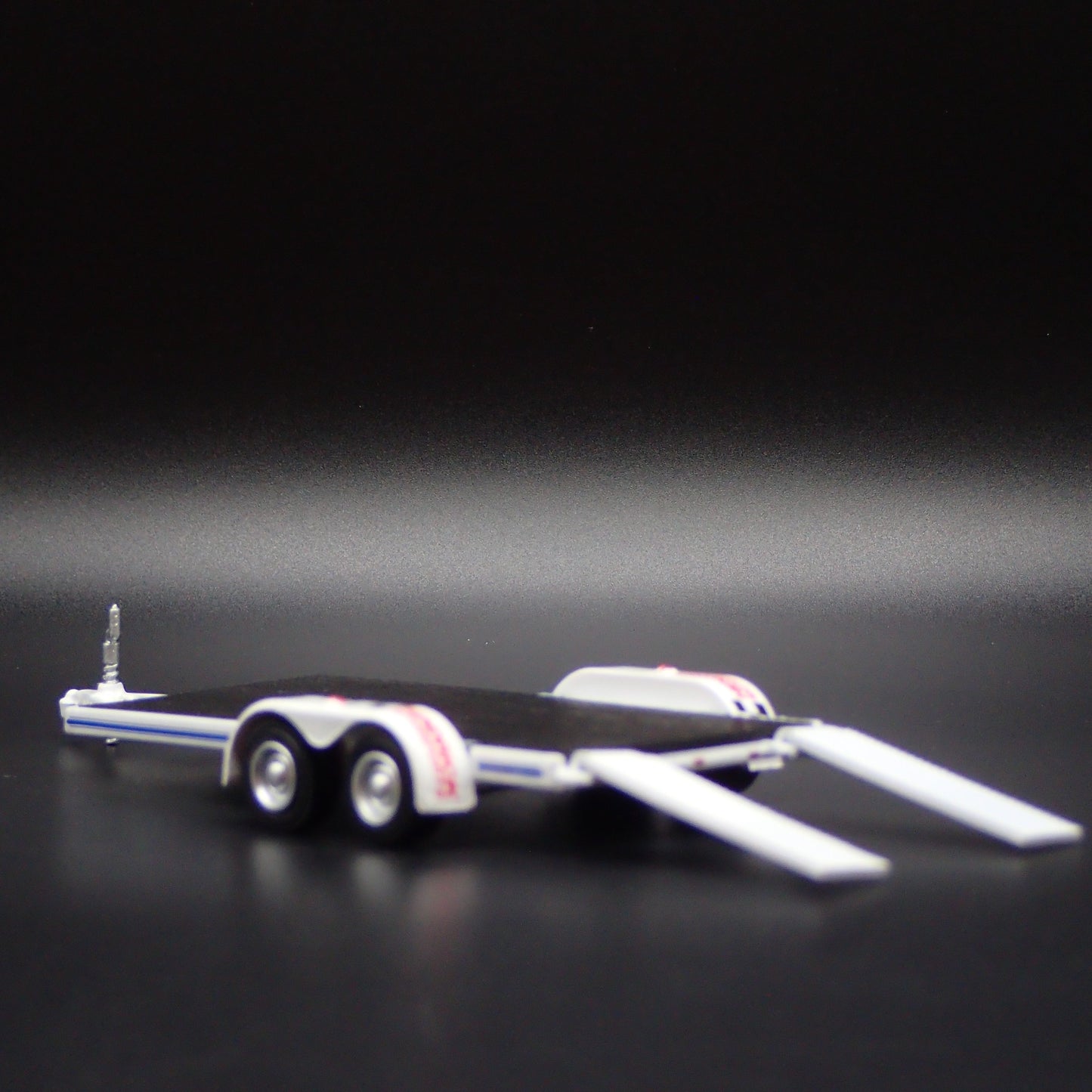 FLATBED CAR HAULER TRAILER  LOADING RAMPS HENDRICK 1:64 SCALE DIORAMA PROP MODEL