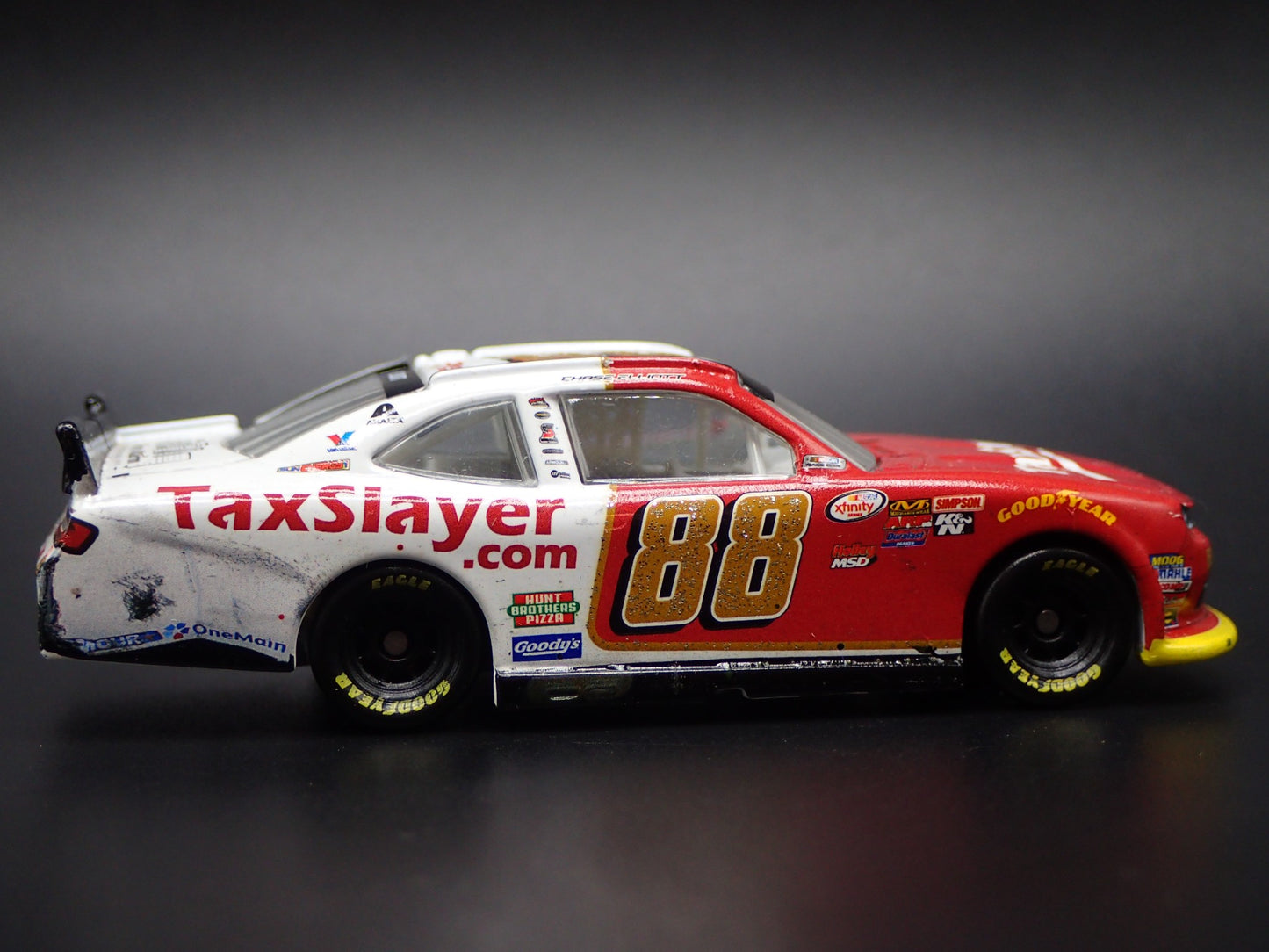 2016 16 CHEVY CAMARO 88 DALE EARNHARDT JR TAX SLAYER NASCAR 1:64 DIECAST CAR