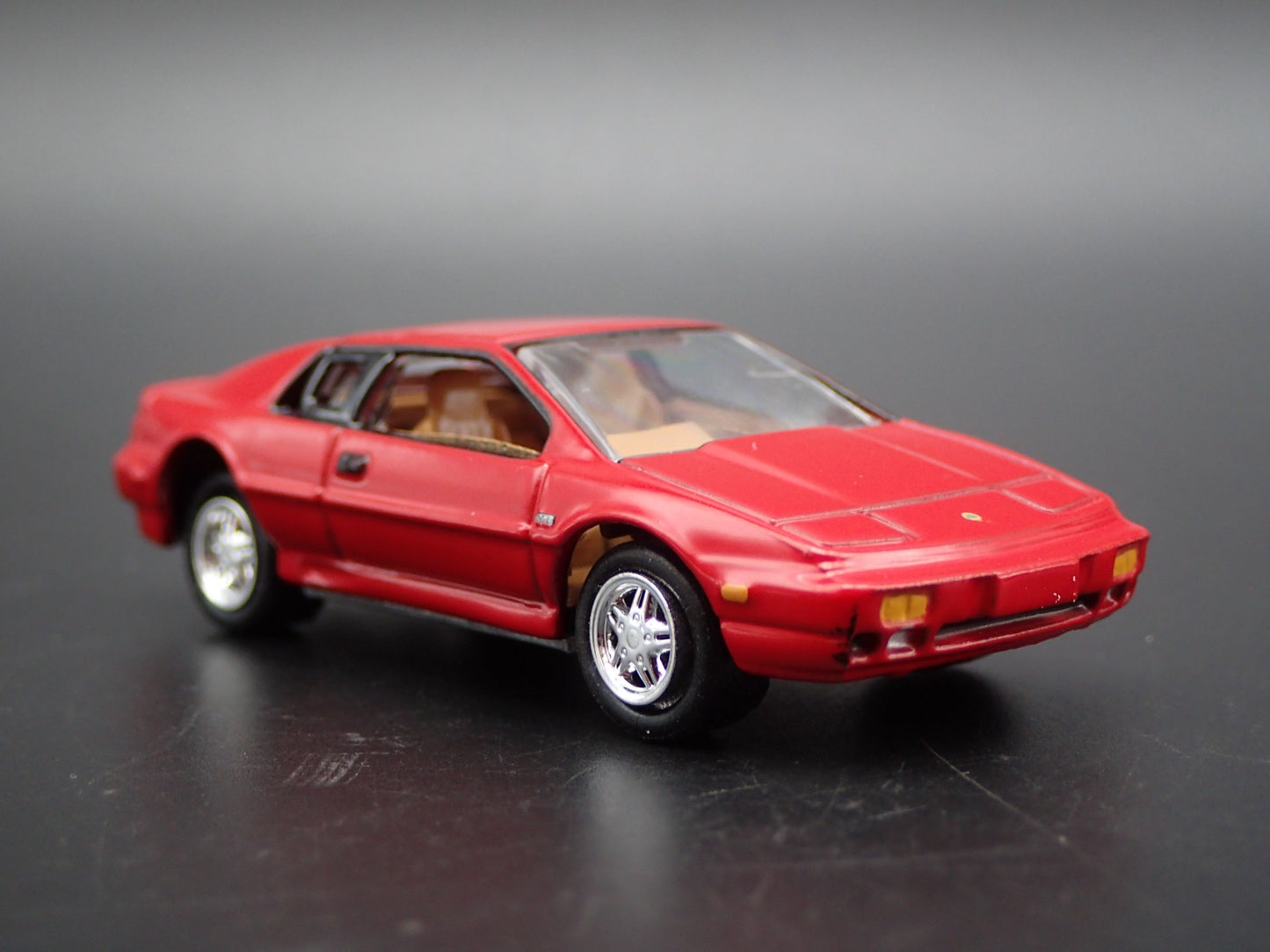 1988-1994 LOTUS ESPRIT RED 1:64 SCALE COLLECTIBLE DIORAMA DIECAST MODEL CAR