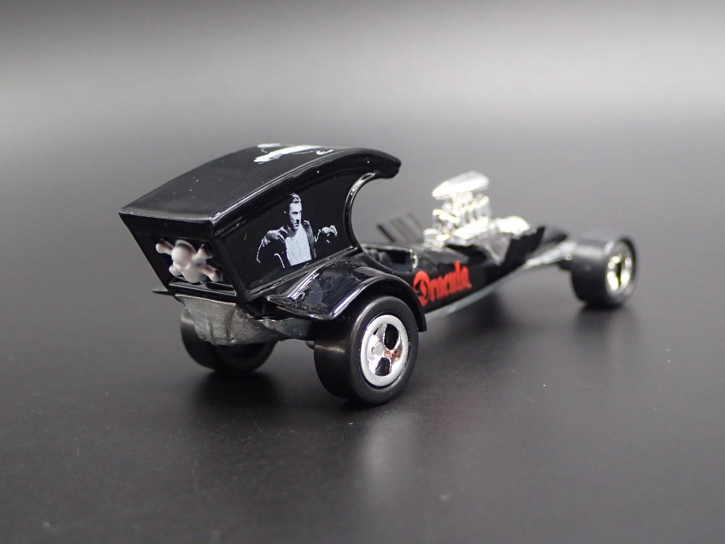 DRACULA NHRA DRAGSTER CUSTOM 1:64 SCALE COLLECTIBLE DIORAMA DIECAST MODEL CAR