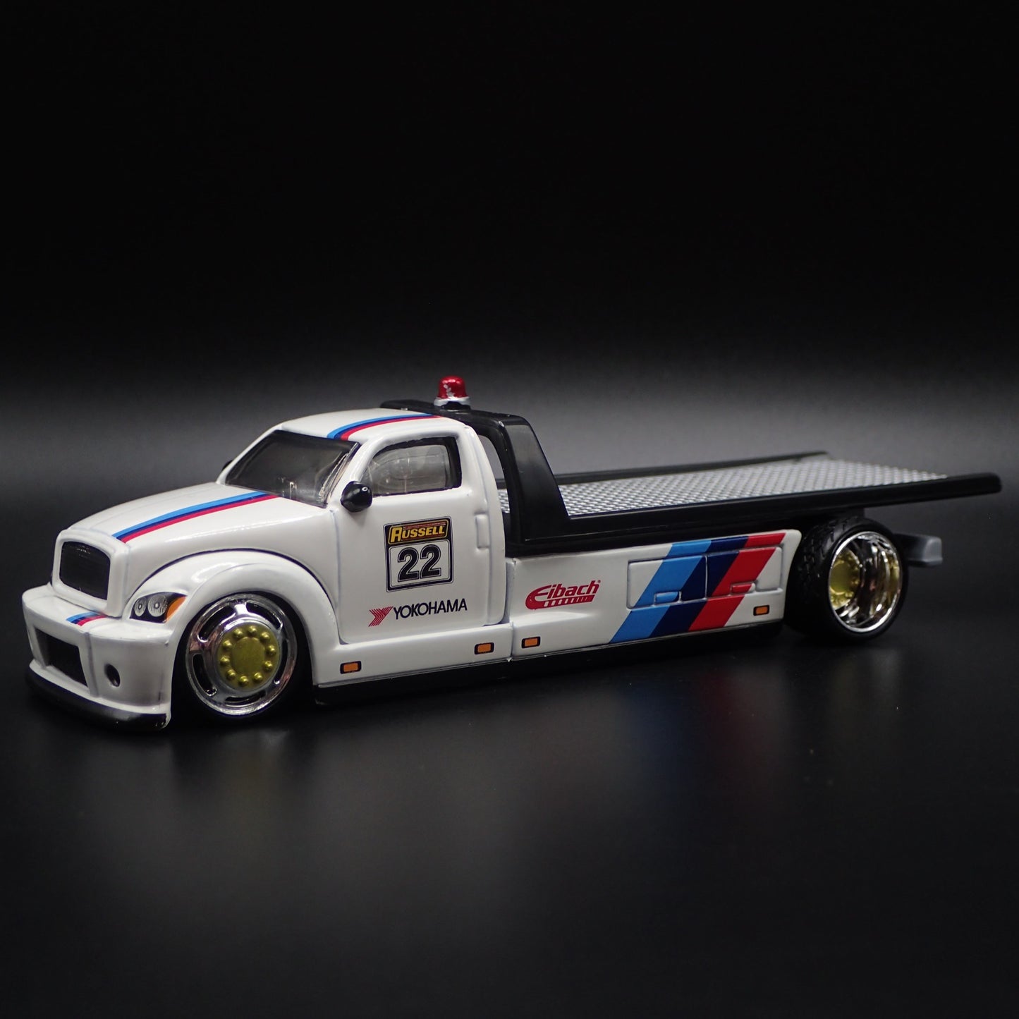 MODERN CUSTOM FLATBED CAR HAULER EIBACH 1:64 SCALE DIORAMA DIECAST MODEL CAR