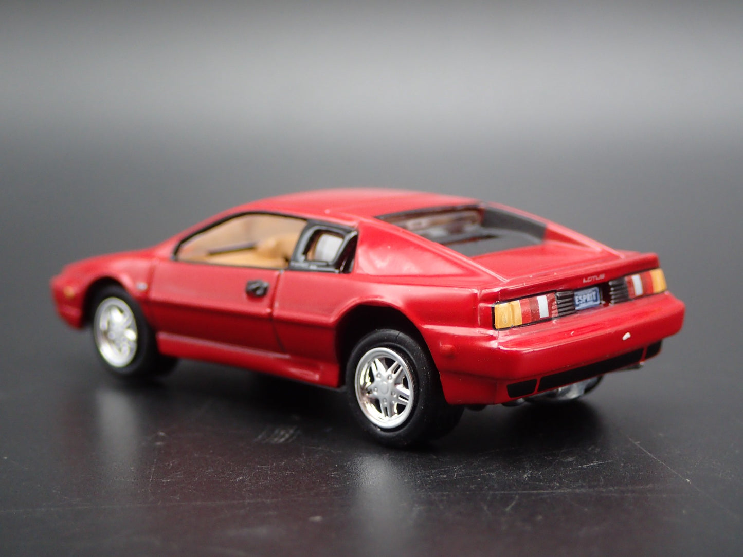 1988-1994 LOTUS ESPRIT RED 1:64 SCALE COLLECTIBLE DIORAMA DIECAST MODEL CAR