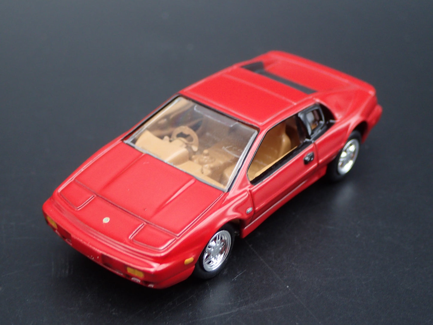 1988-1994 LOTUS ESPRIT RED 1:64 SCALE COLLECTIBLE DIORAMA DIECAST MODEL CAR
