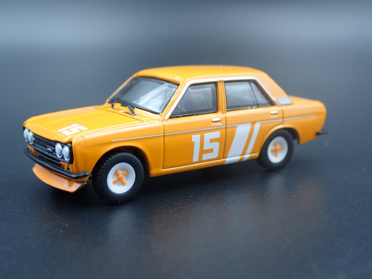 1967-1973 DATSUN 510 SEDAN 4 FOUR DOOR RARE 1:64 SCALE DIORAMA DIECAST MODEL CAR