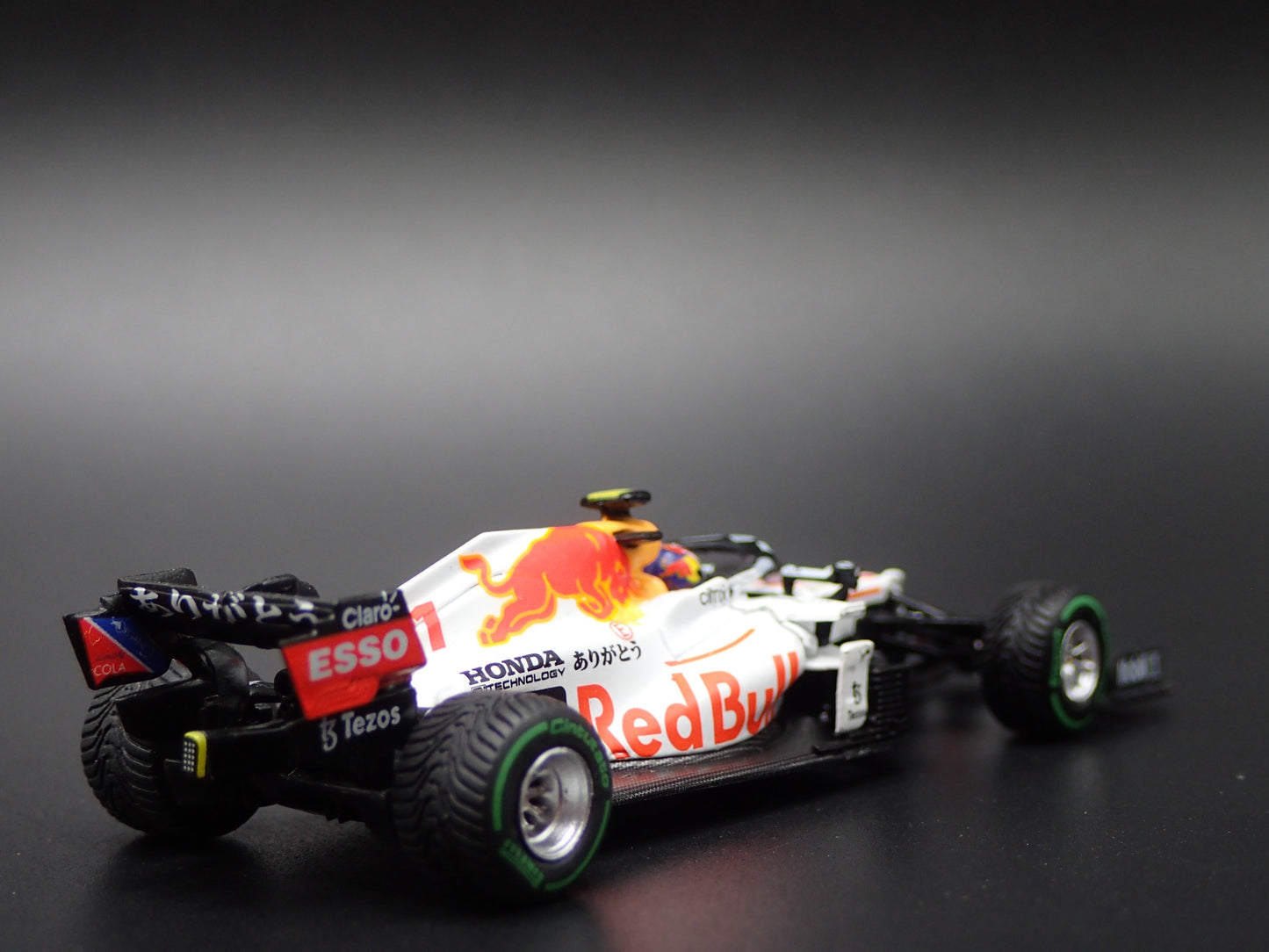 RED BULL RACING RB16B 11 SERGIO PEREZ F1 RACING 1:64 SCALE DIECAST MODEL CAR
